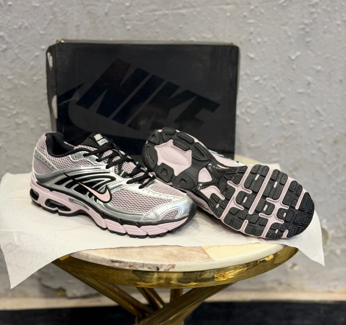 NIKE AIRMAX INITIATOR MOTO 2K METALLIC SILVER