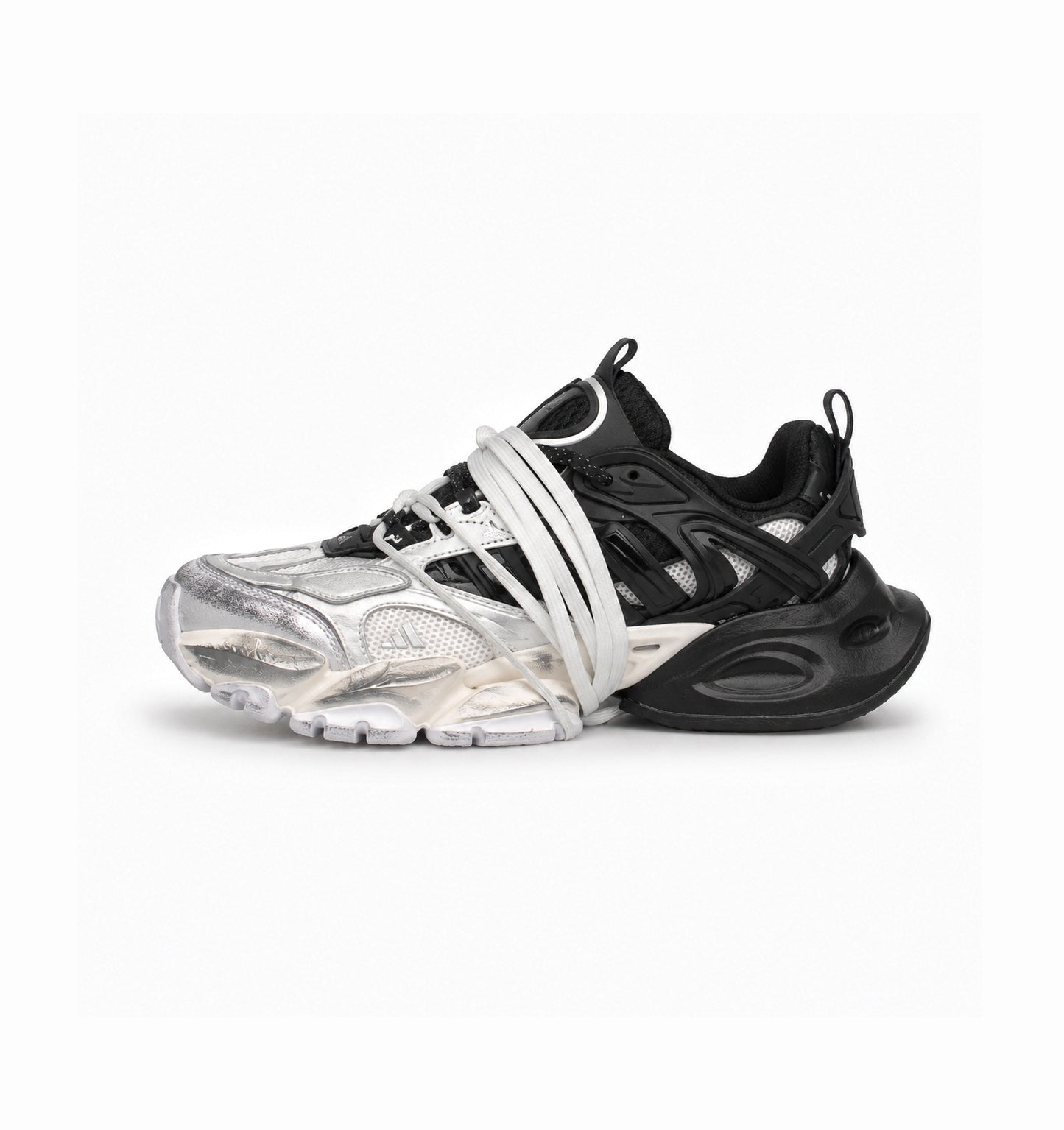 ADIDAS XLG RUNNER DELUXE IN WHITE BLACK