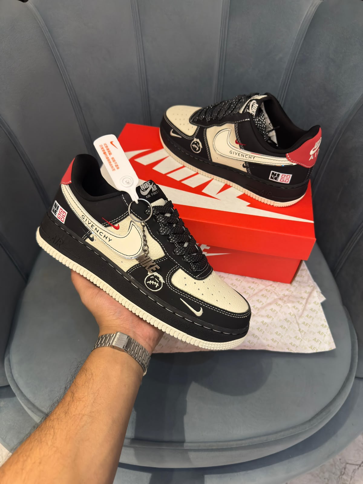 NIKE AIRFORCE CUSTOM X KAWS X GIVENCHY