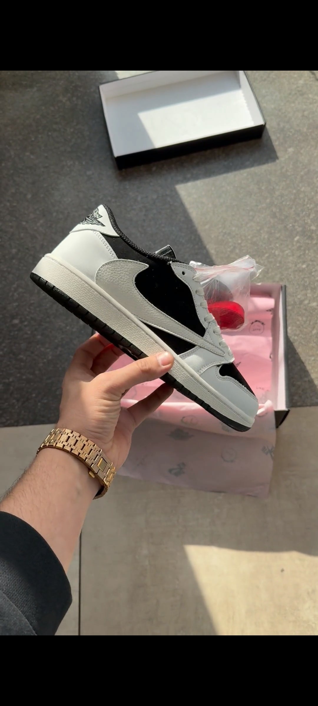 NIKE AIR JORDAN 1 LOW X TRAVIS SCOTT PANDA U.A