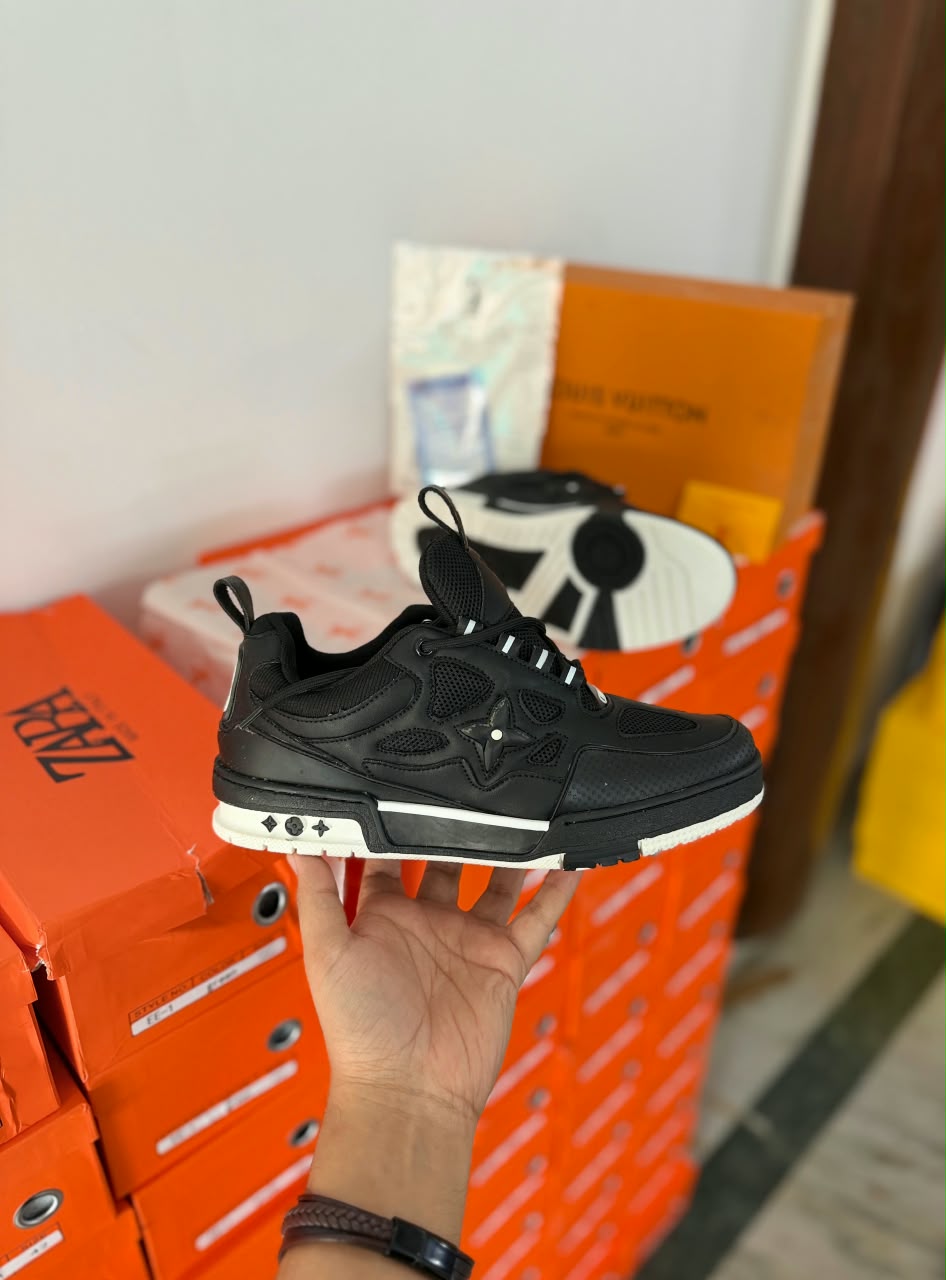 LOUIS VUITTON TRAINERS