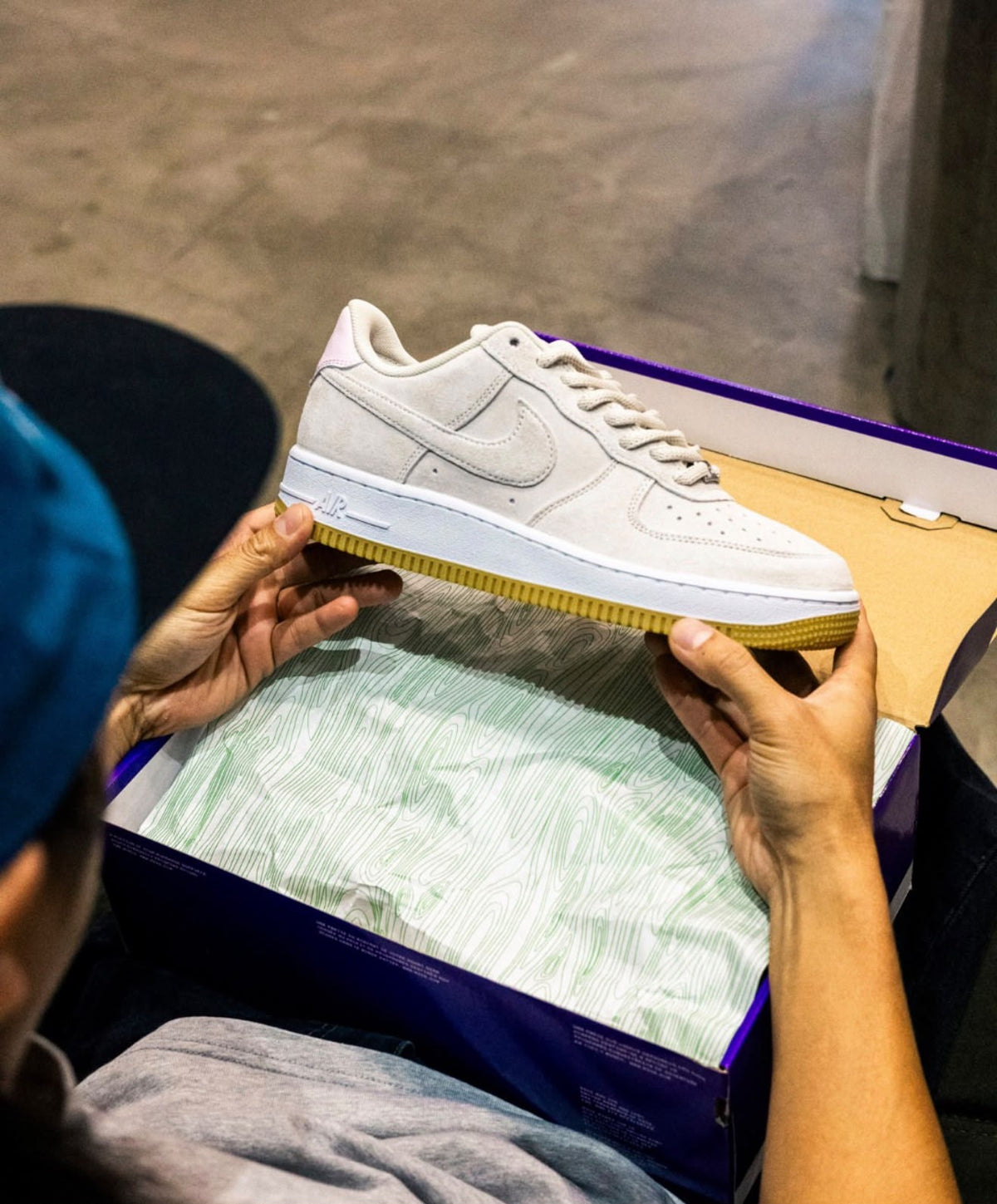 NIKE AIR FORCE 1 LOW SBLIGHT OREWOOD BROWN PINK