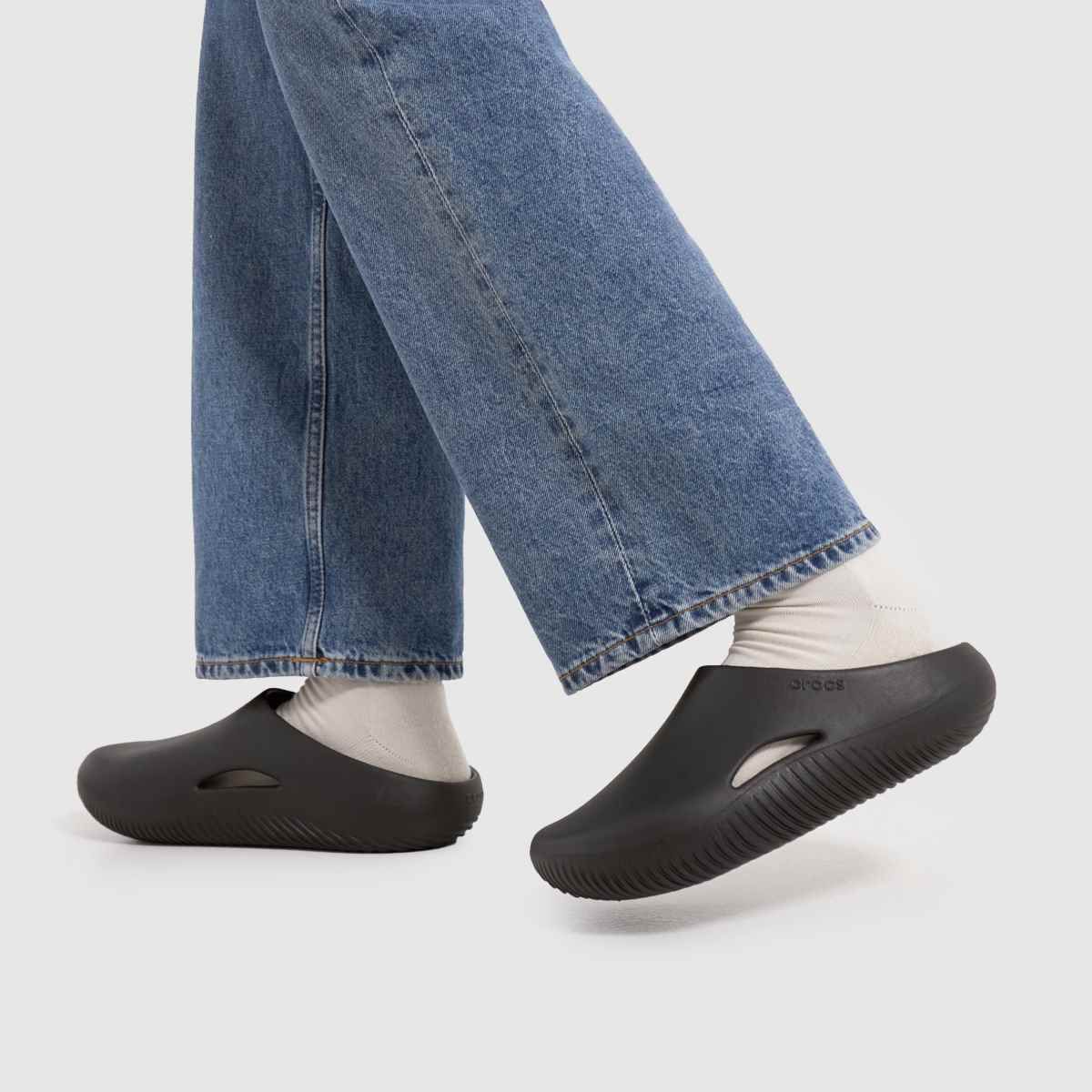 CROCS MELLOW RECOVERY CLOG