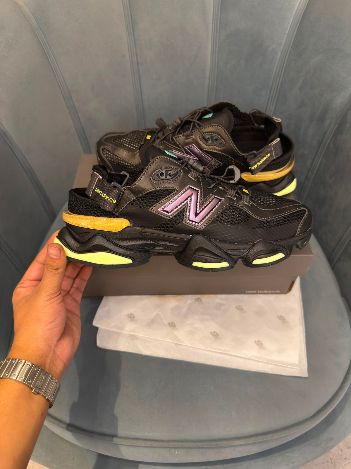NEW BALANCE 9060 SUMMER BLACK NEON