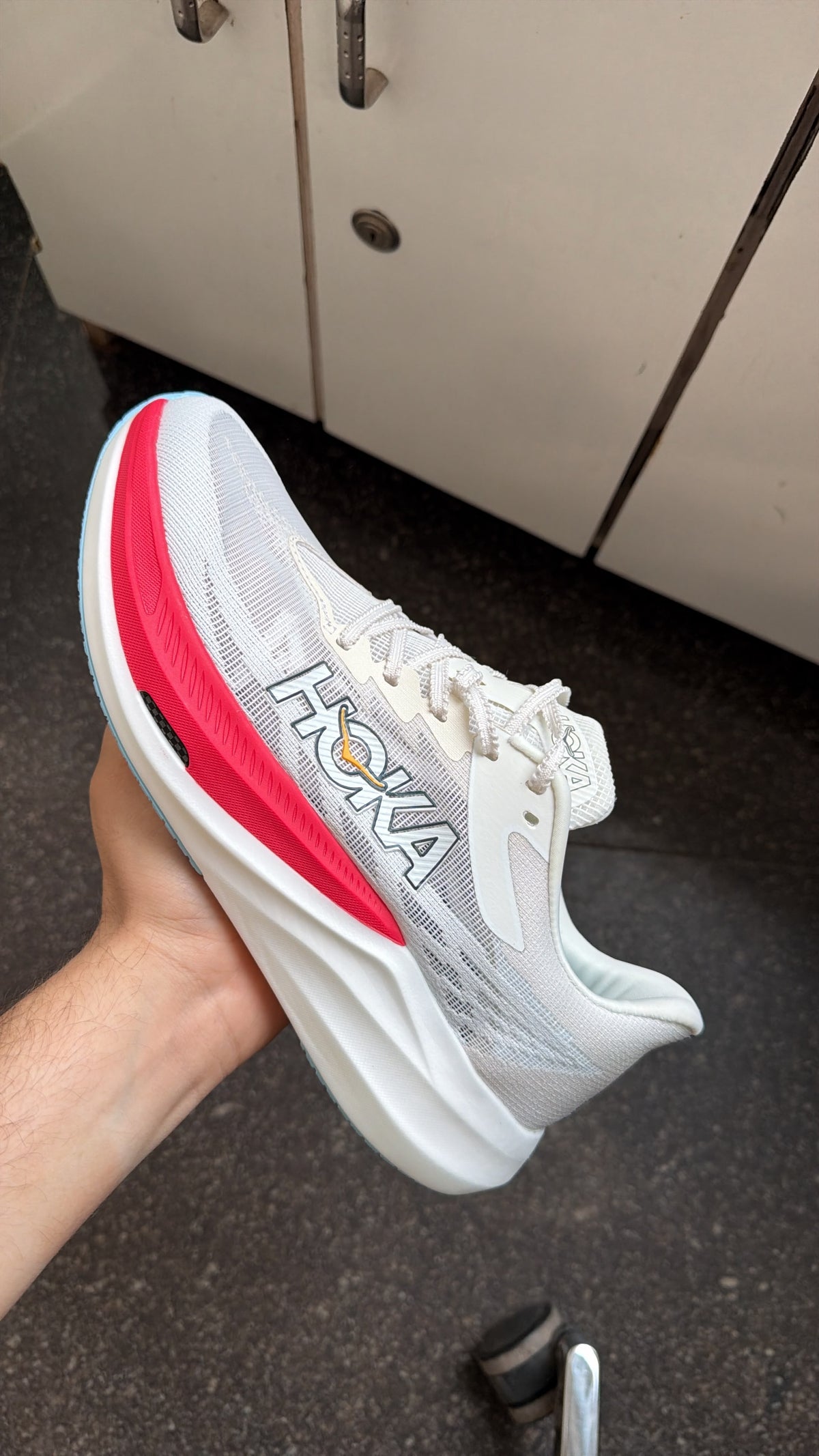HOKA ROCKET X3 RUNNING SHOE