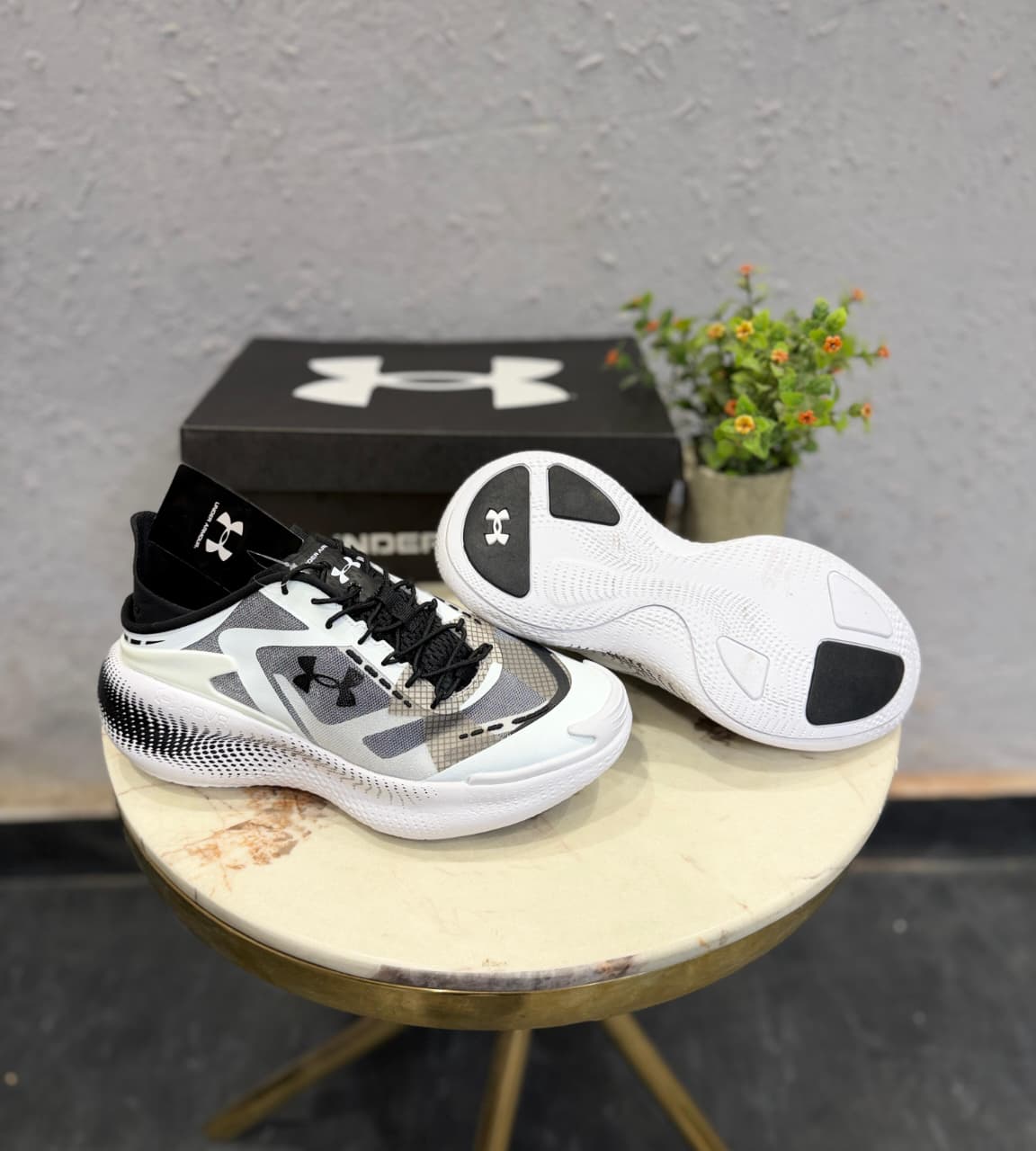 UNDER ARMOUR ECHO SLIPSPEED 4 COLORS