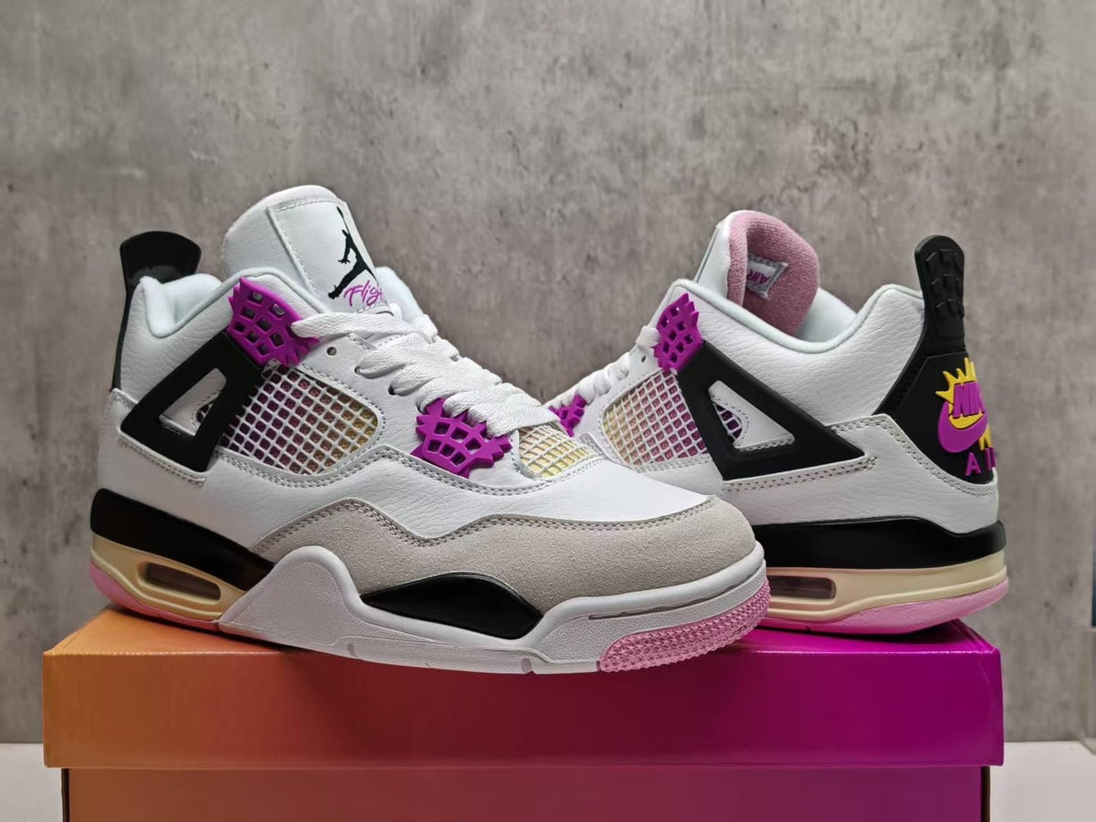 NIKE AIR JORDAN 4 RETRO COMIC