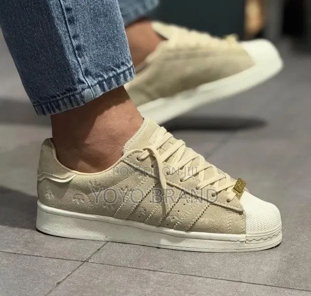ADIDAS ORIGINALS SUPERSTAR BEIGE ENGRAVED 3 STRIPS FLOWER