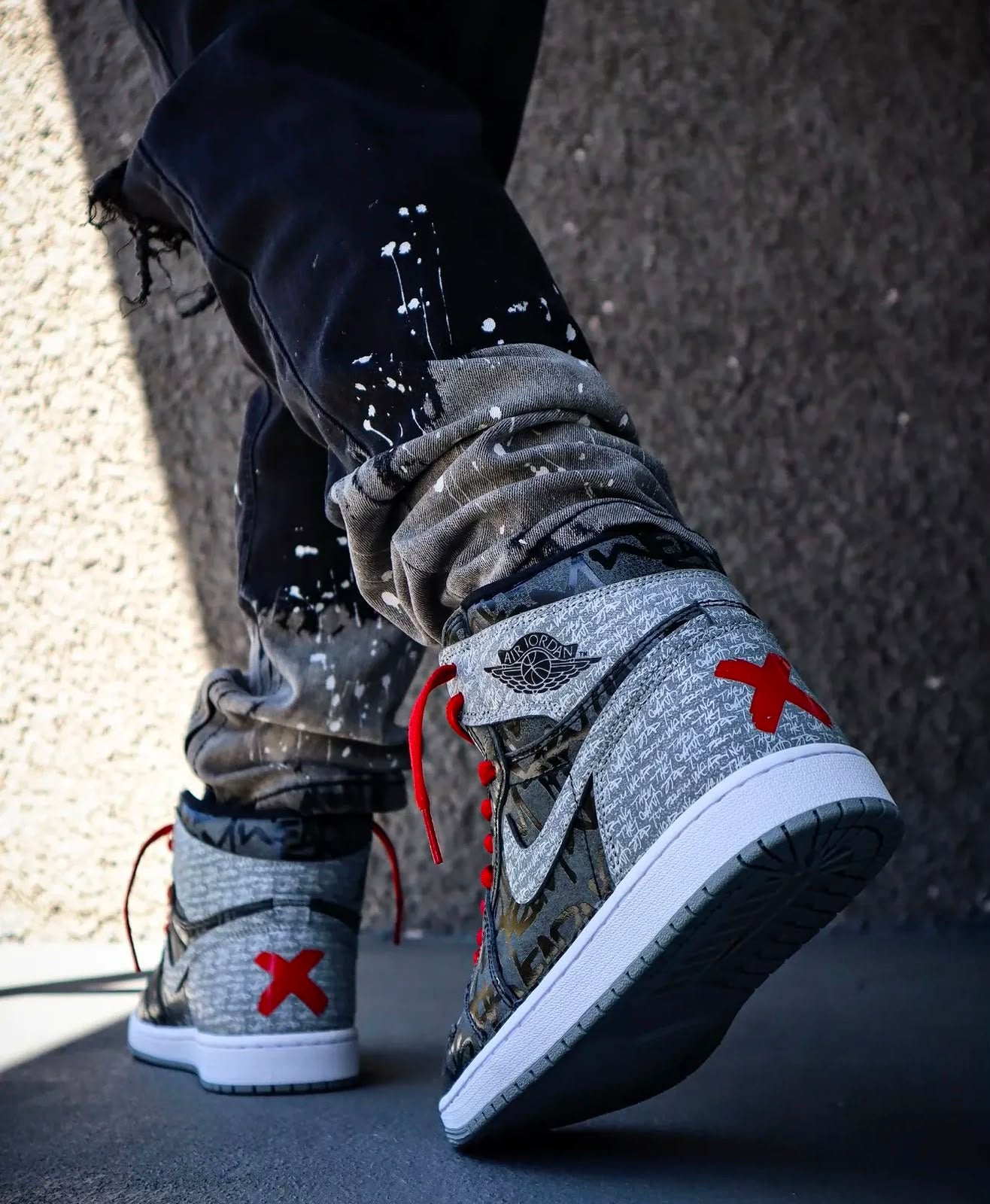 NIKE AIR JORDAN 1 HIGH OG REBELLIONAIR