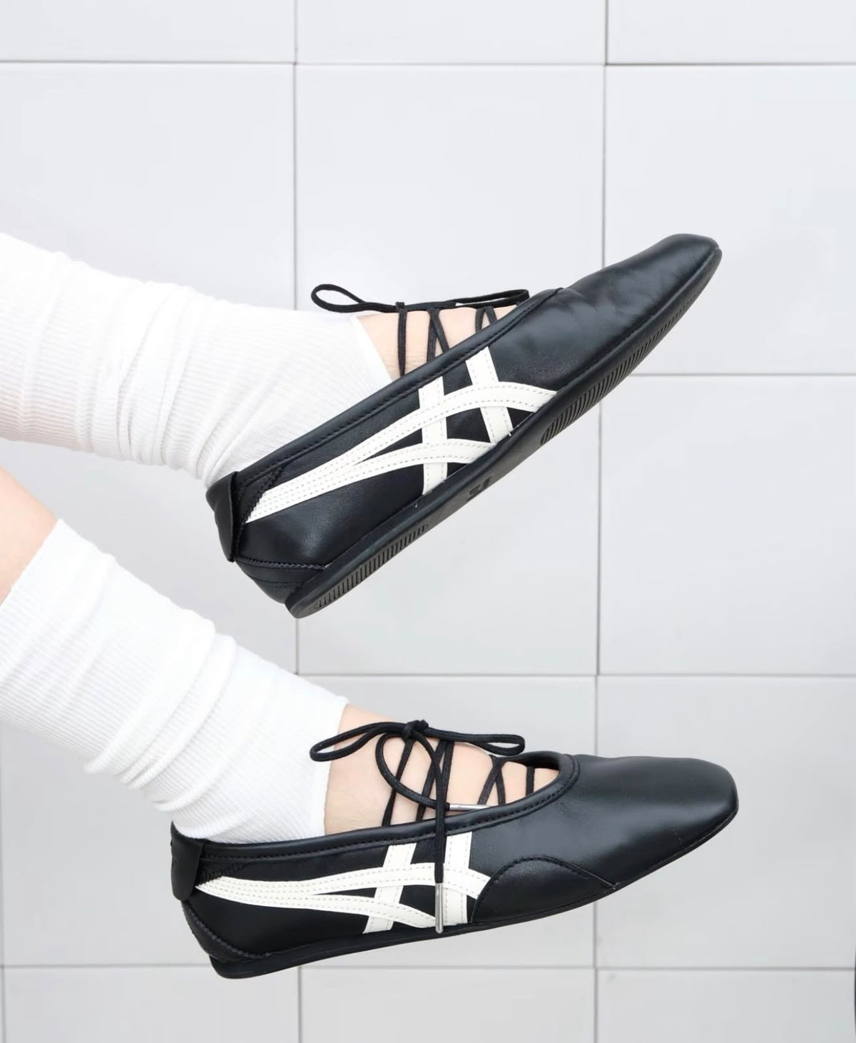 ONITSUKA TIGER GYMNARINA BLACK