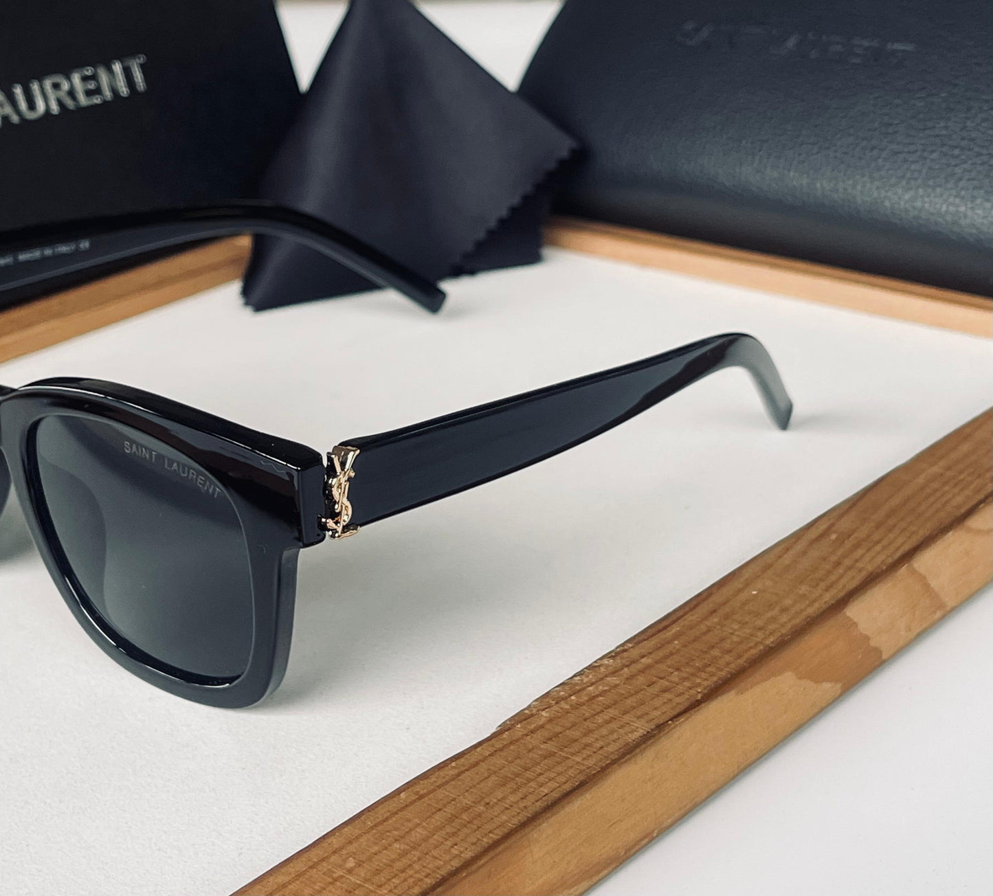 SAINT LAURENT SUNGLASSES