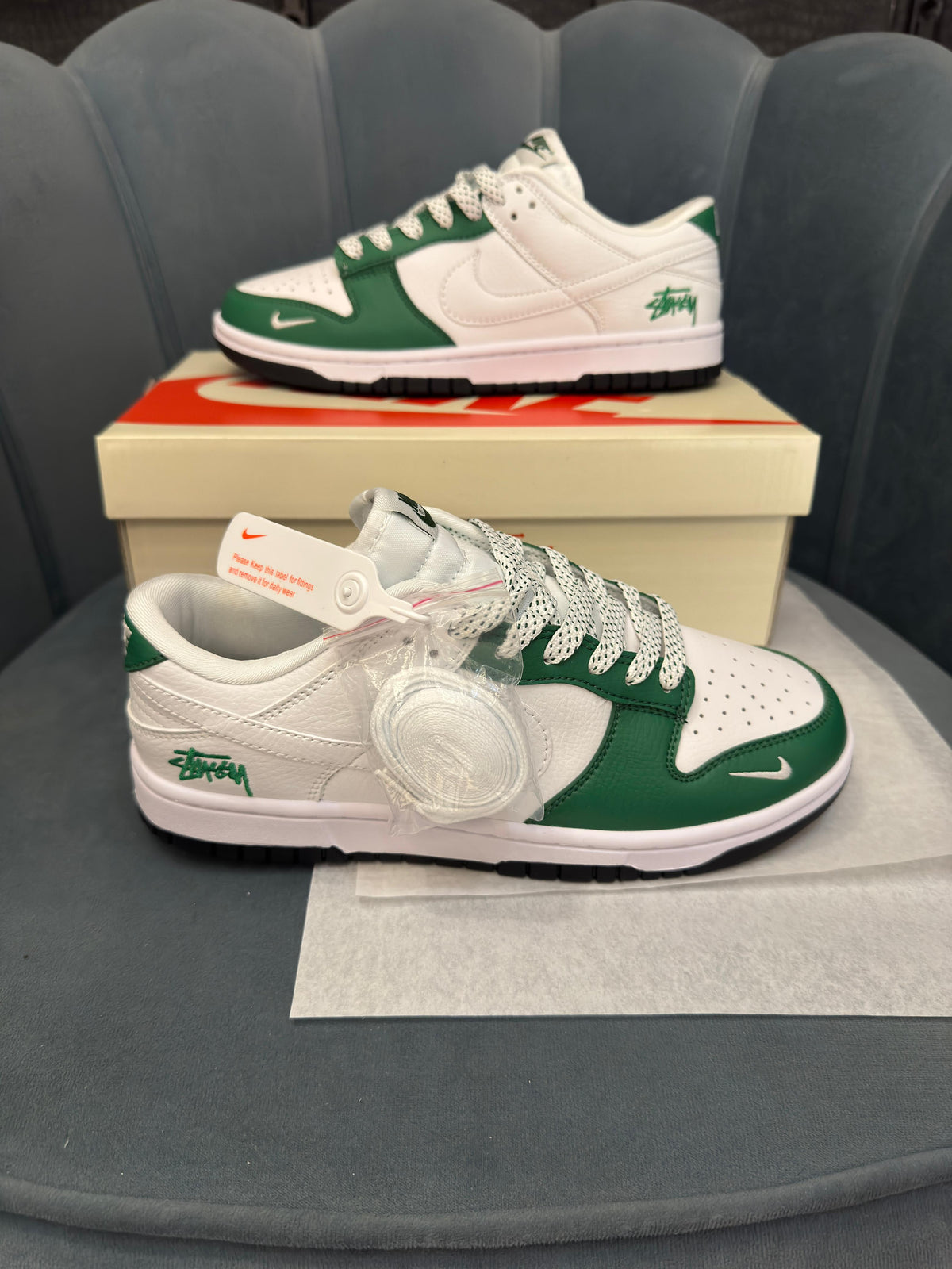NIKE SB DUNK STUSSY WHITE GREEN 2026