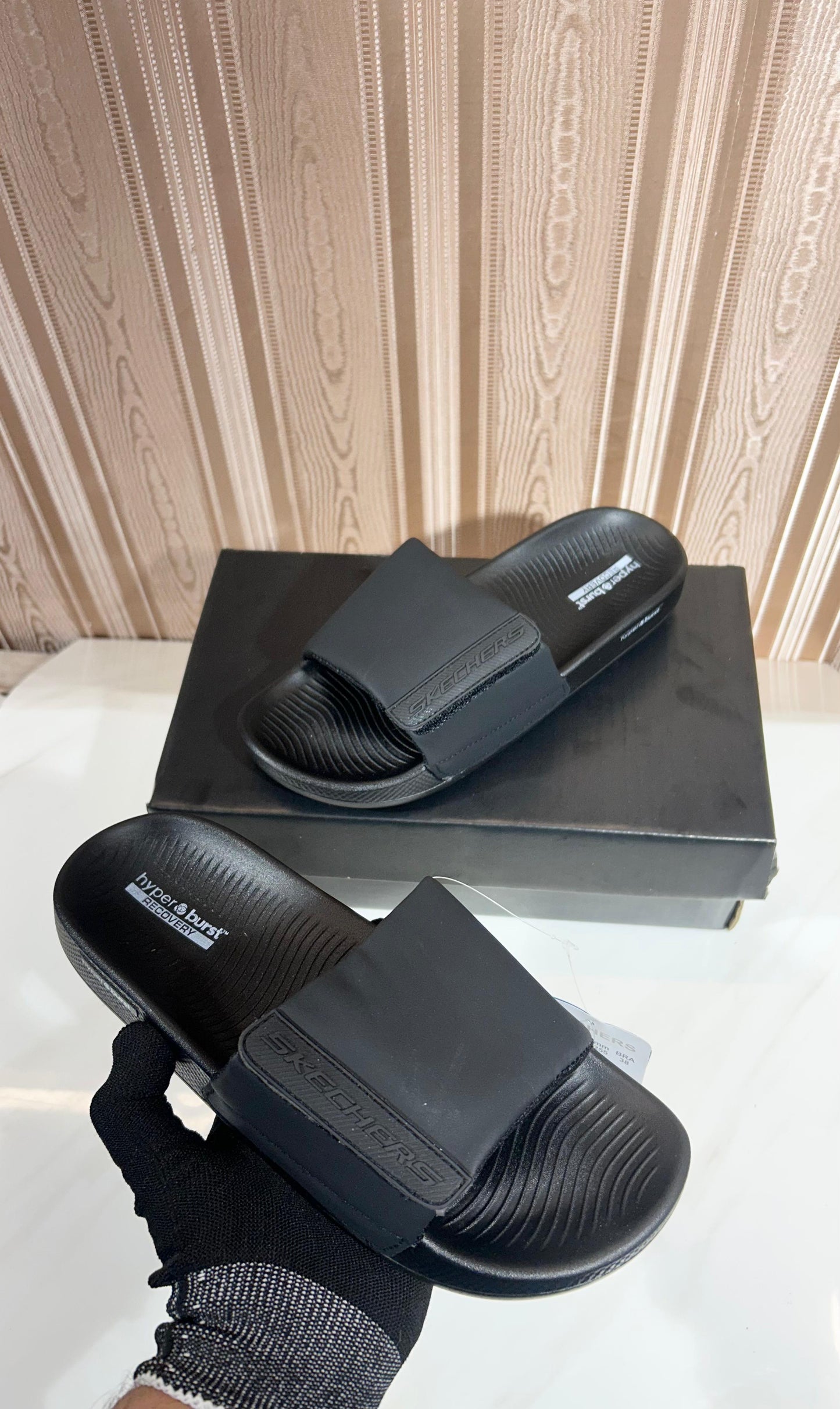 SKETCHERS HYPER BURST SLIDES