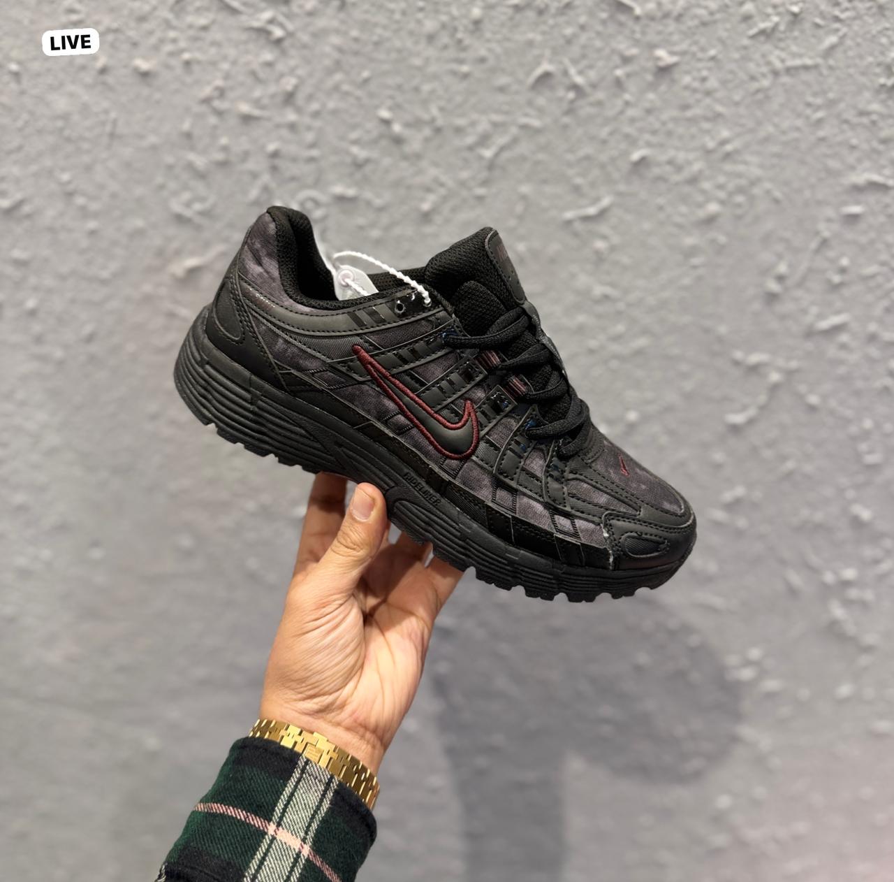 NIKE P 6000 TRAINER BLACK MAROON