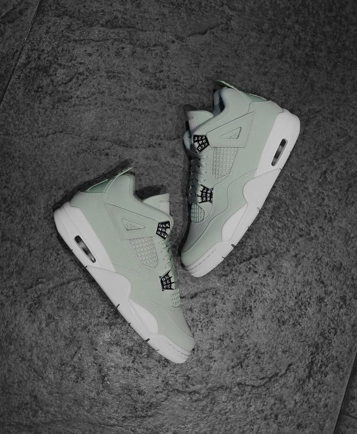 AIR JORDAN 4 ABUNDANCE