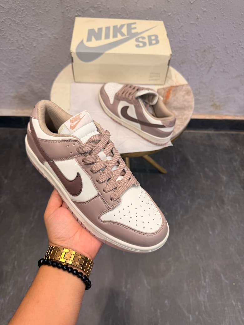NIKE SB  DUNK DIFFUSED TAUPE