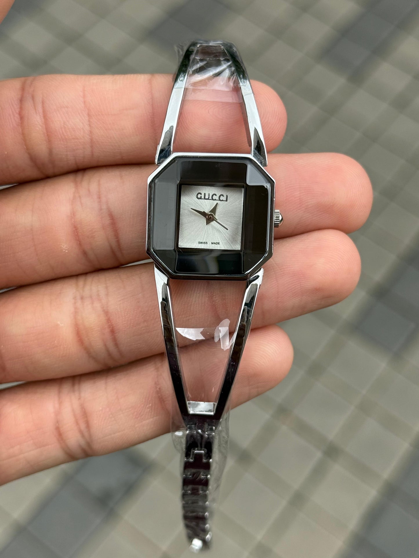 GUCCI SQUARE WOMEN'S WATCH