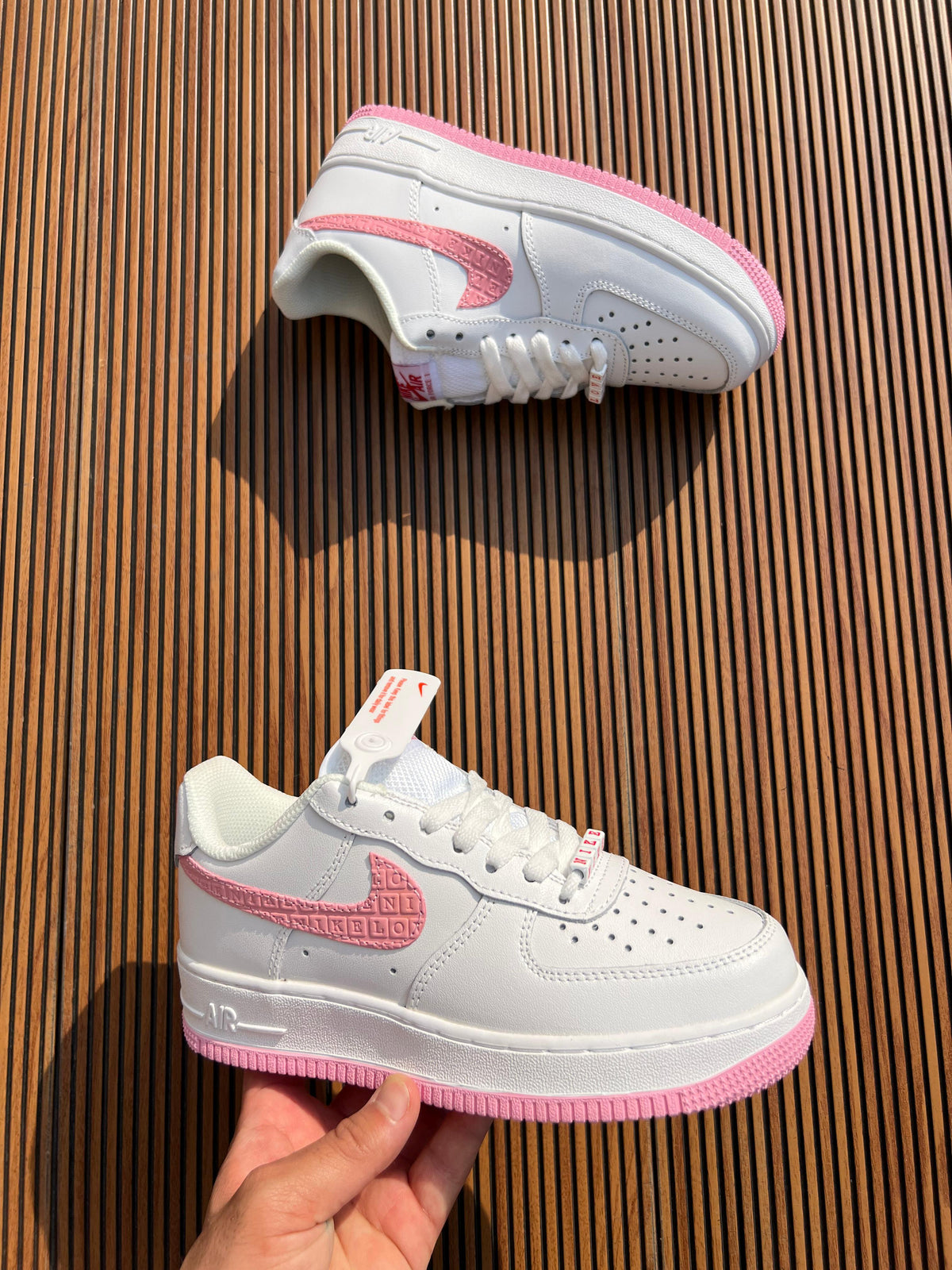 NIKE AIRFORCE 1 VALENTINE