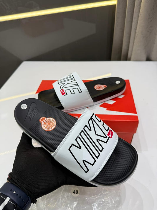 NIKE FLIP-FLOPS SLIDES