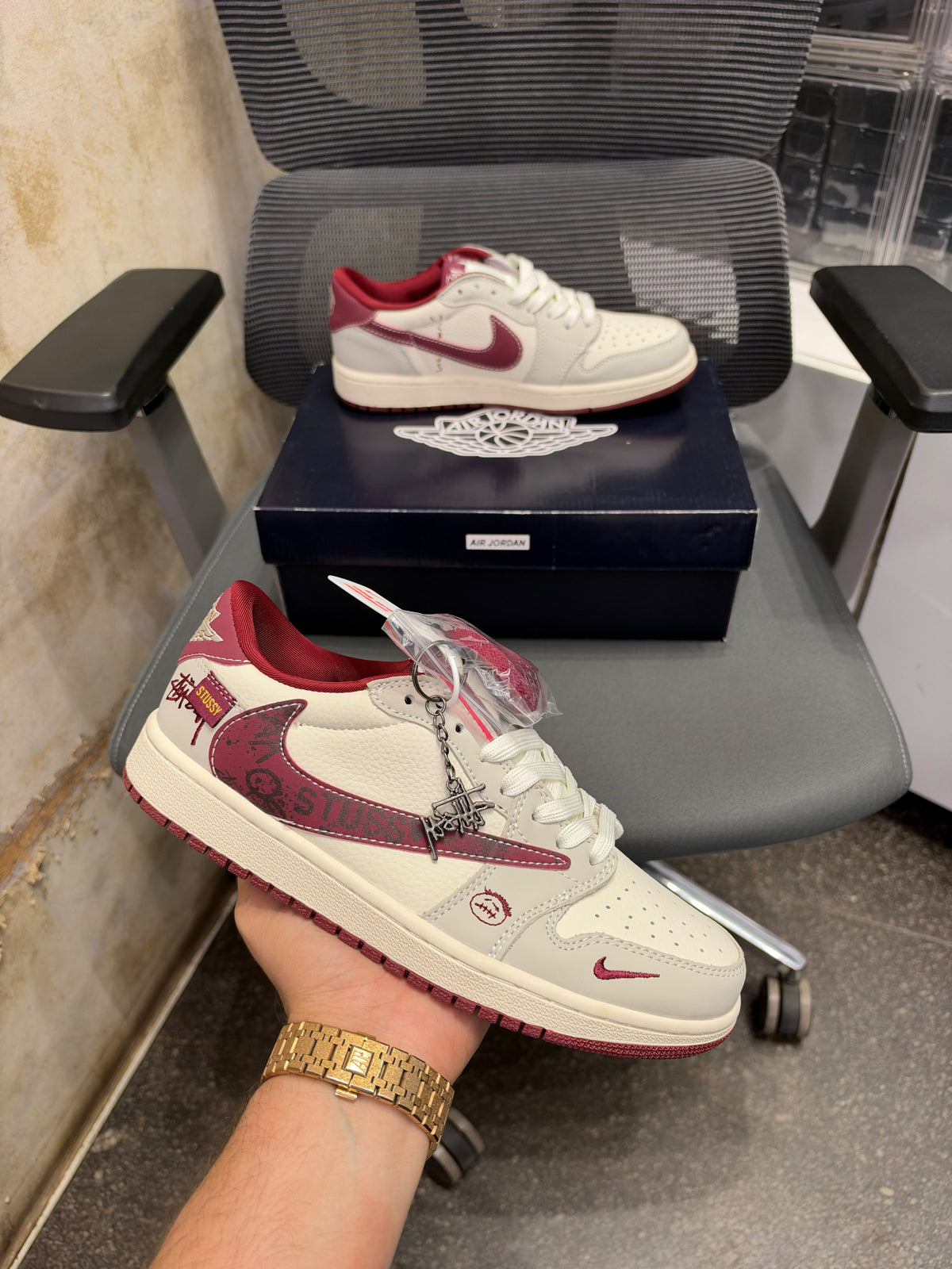 NIKE AIR JORDAN 1 LOW TRAVIS SCOTT X STUSSY SAIL BURGUNDY