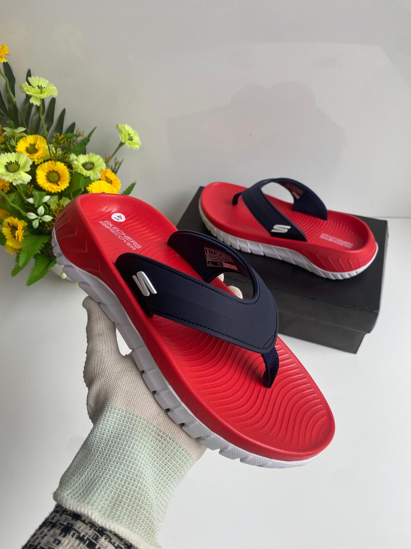 SKETCHERS GO RECOVER SLIDES