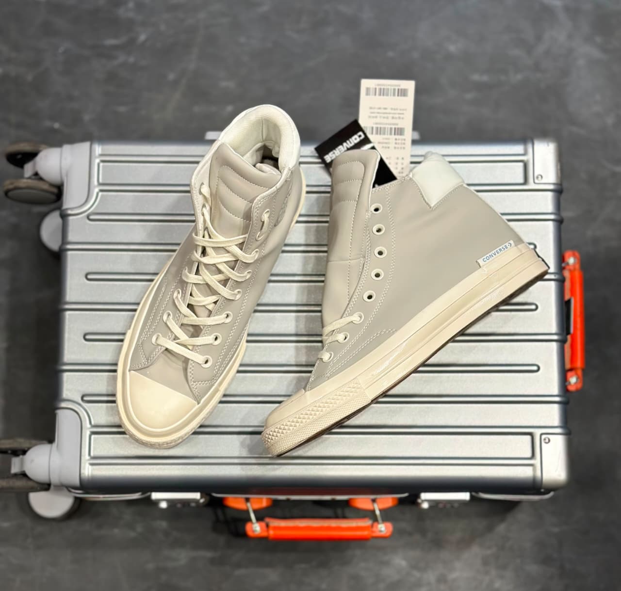 CONVERSE CHUCK PADDED ANODIZED SNEAKERS
