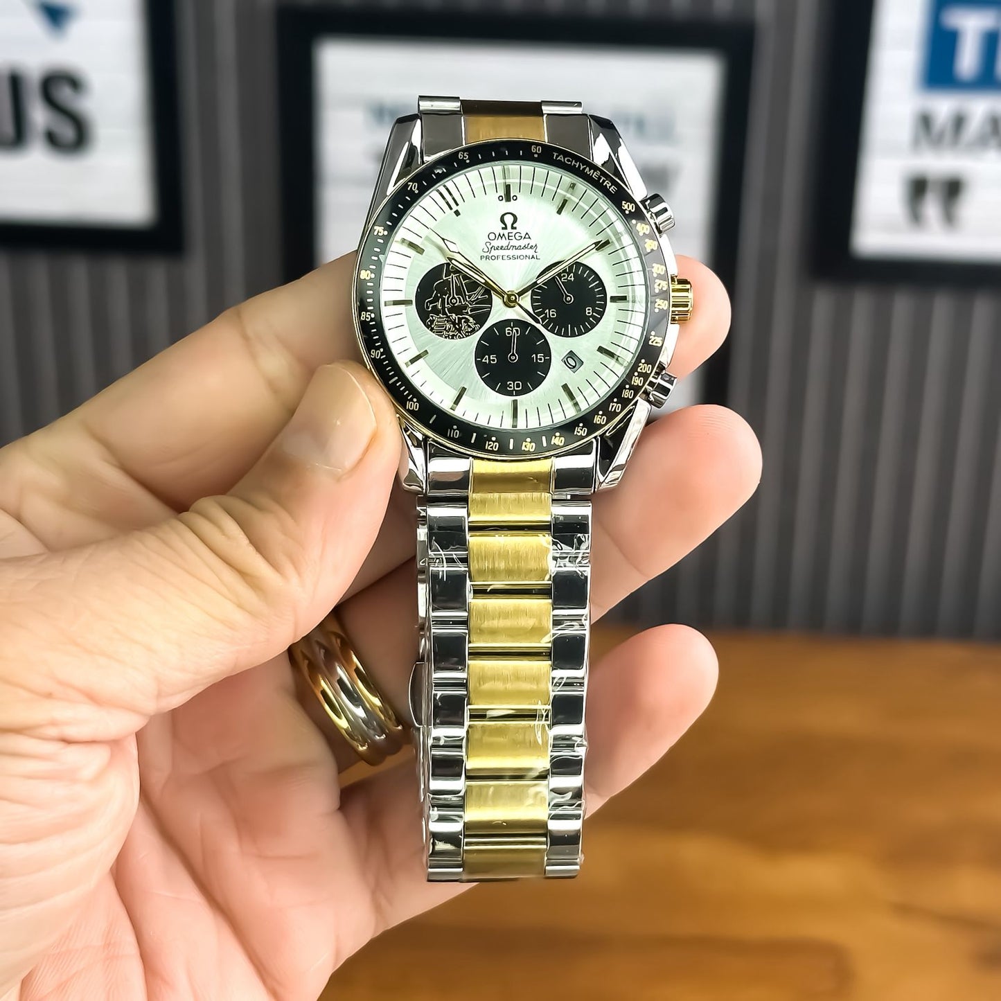 OMEGA SPEEDMASTER