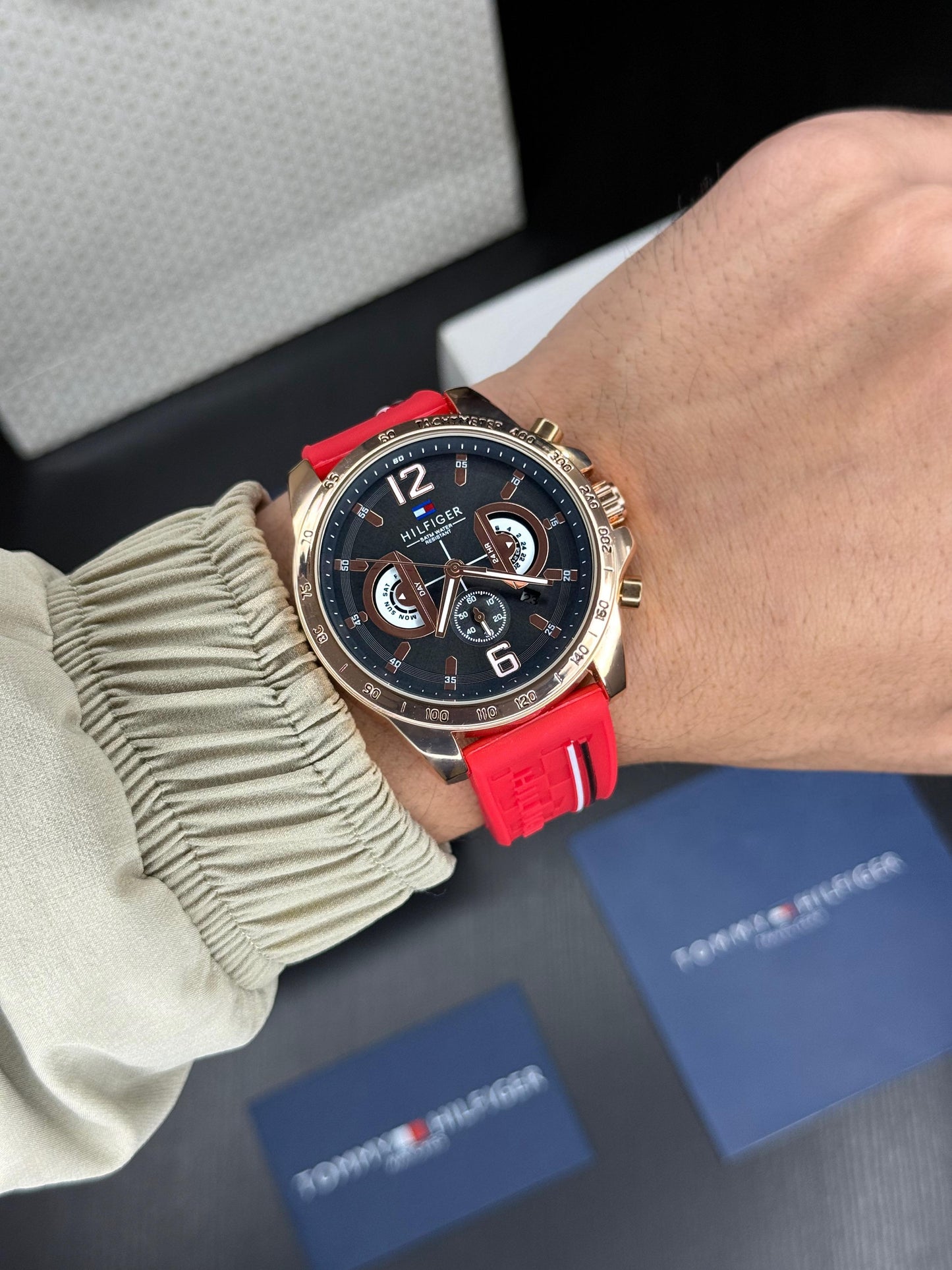 TOMMY HILFIGER WATCH