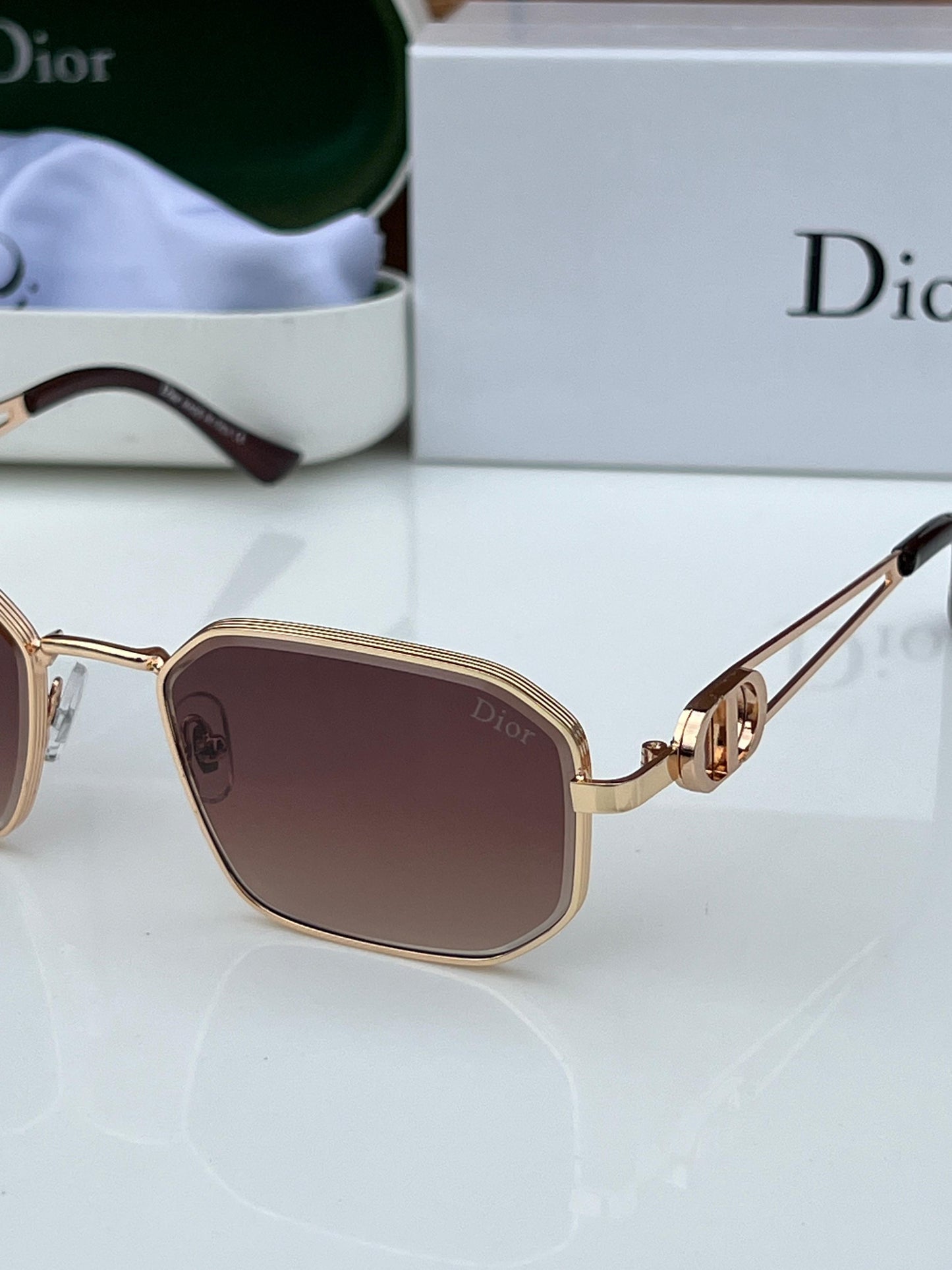 DIOR SUNGLASS