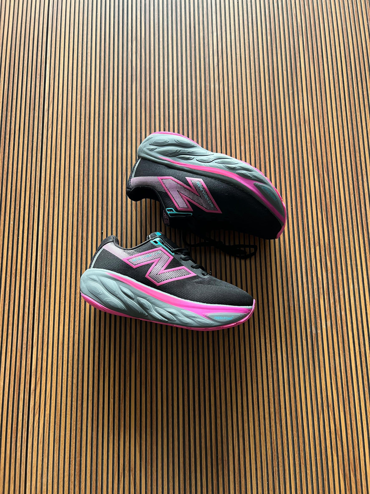 NEW BALANCE 1080