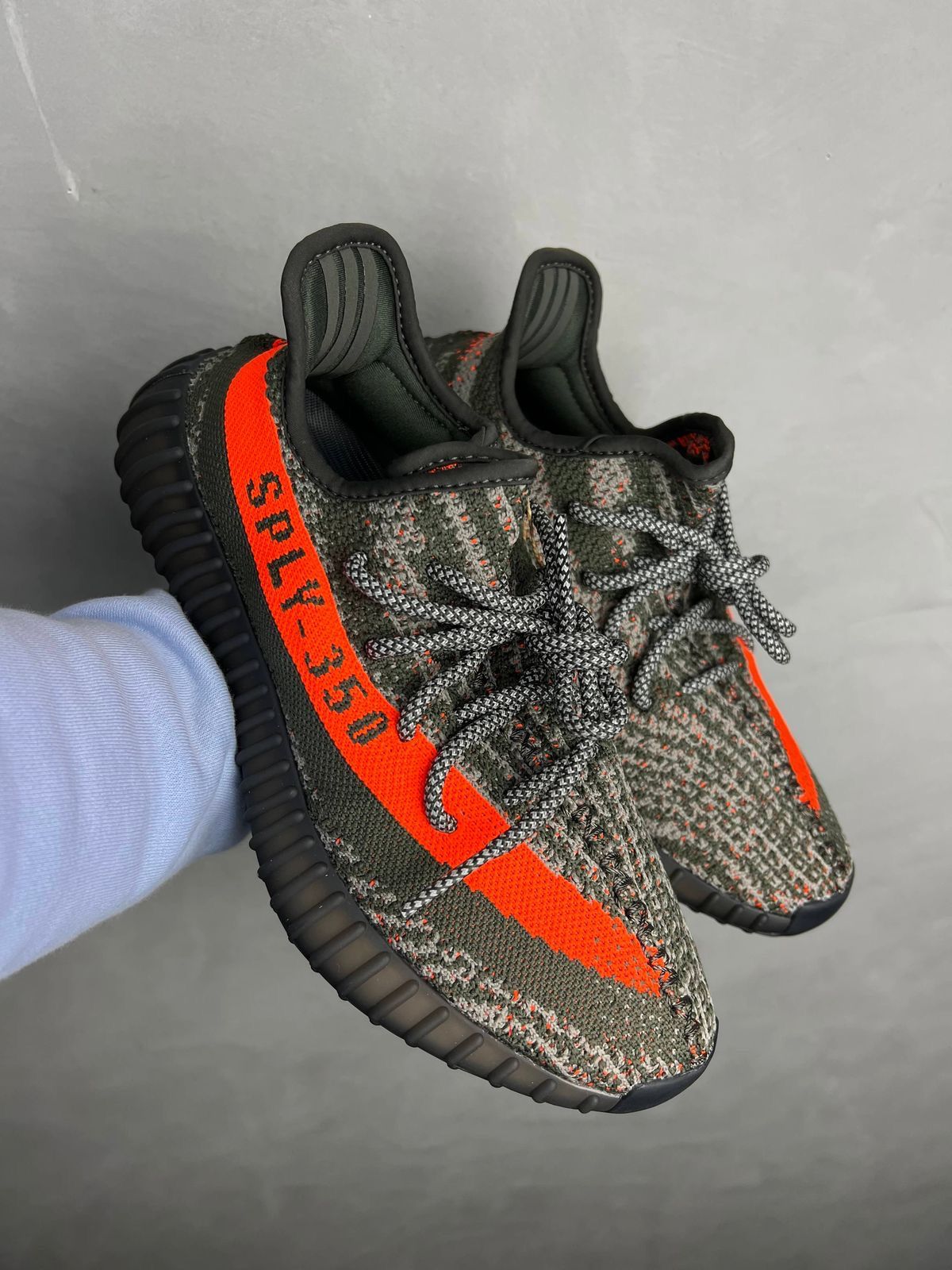 ADIDAS YEEZY BOOST 350 V2 BELUGA