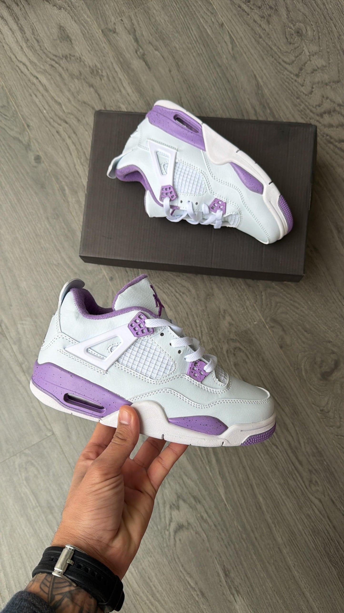AIR JORDAN RETRO 4