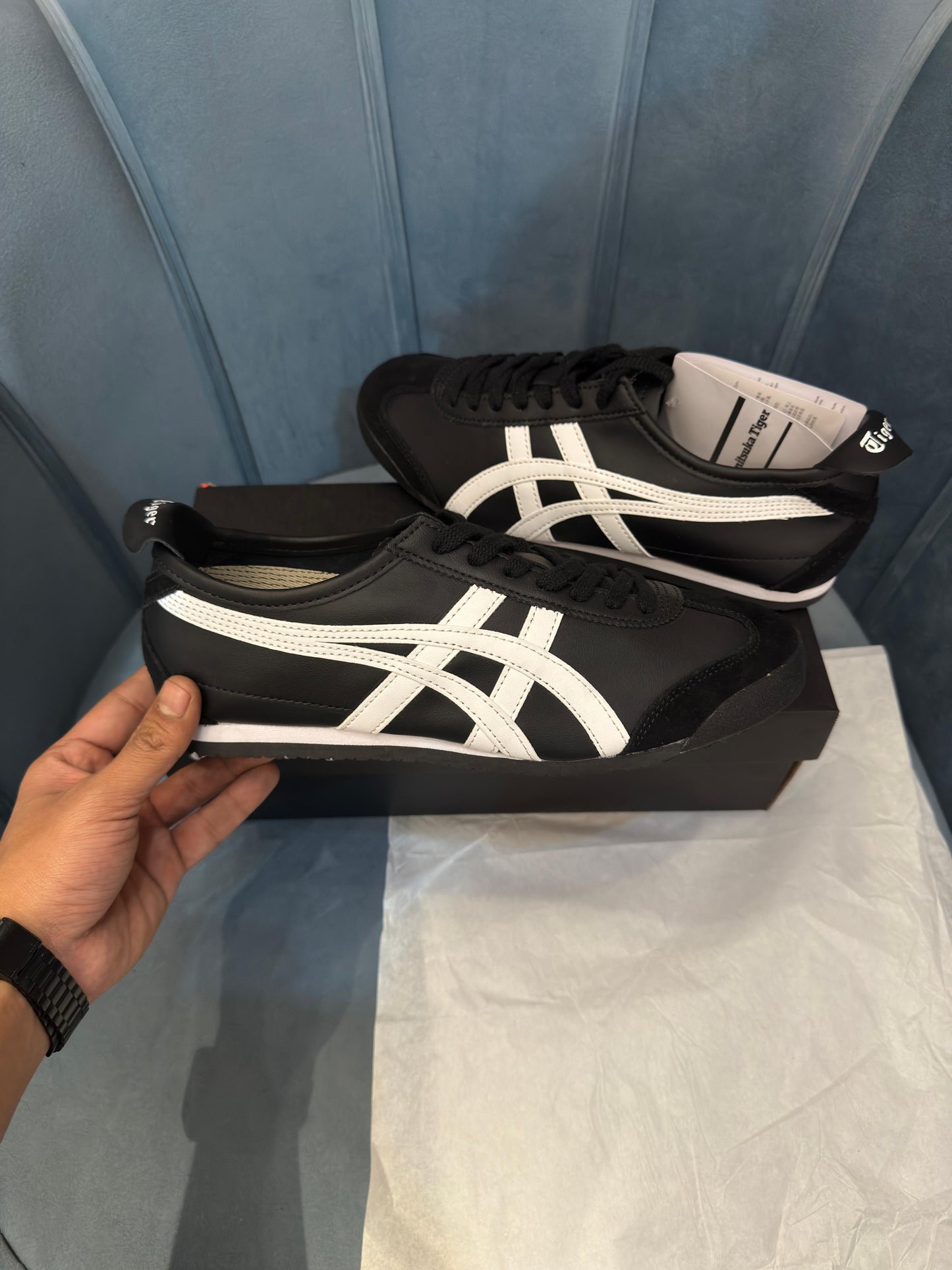ONITSUKA  TIGER LEATHER MEXICO 66