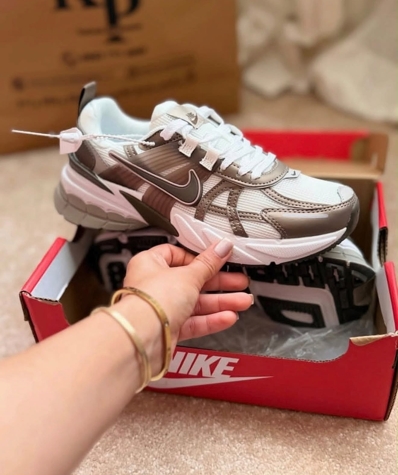 NIKE V2K RUN MINK BROWN SUMMIT WHITE