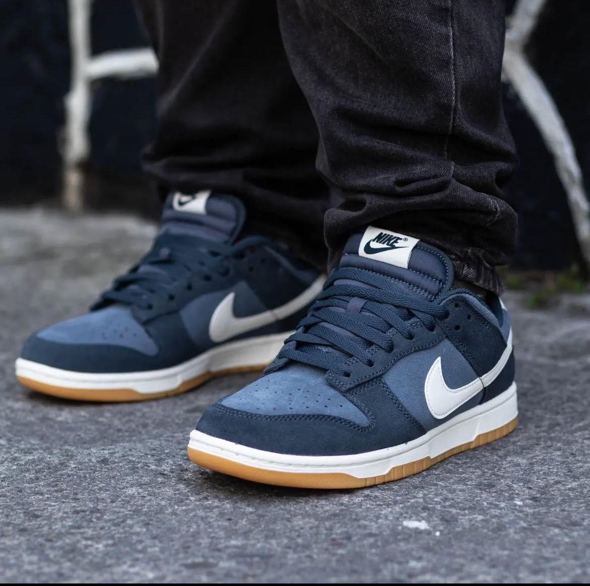 NIKE SB DUNK LOW MONSOON NAVY BLUE