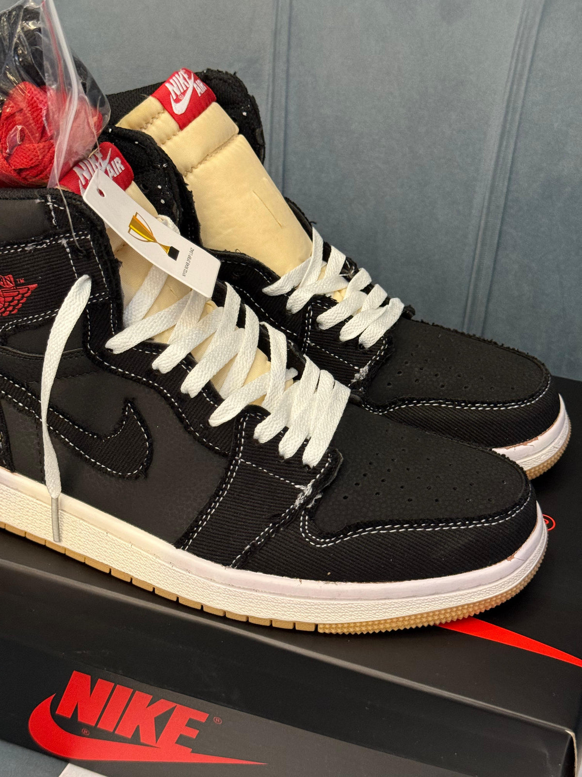 AIR JORDAN 1 HIGH OG FLIGHT CLUB