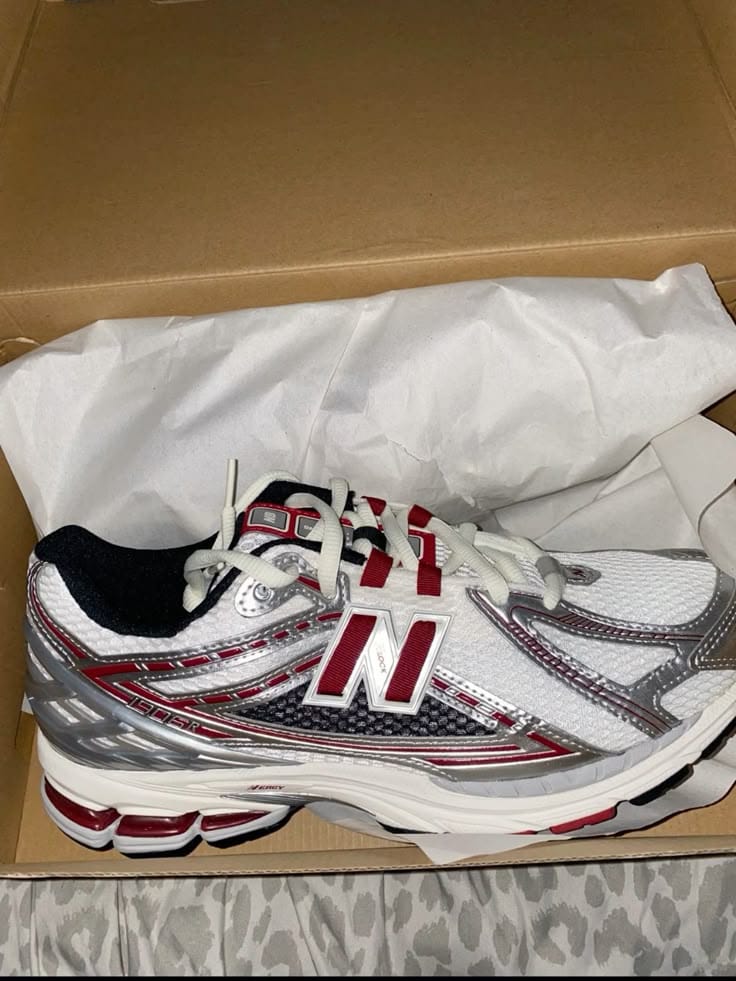 NEW BALANCE 1906R SILVER CLASSIC CRIMSON RED