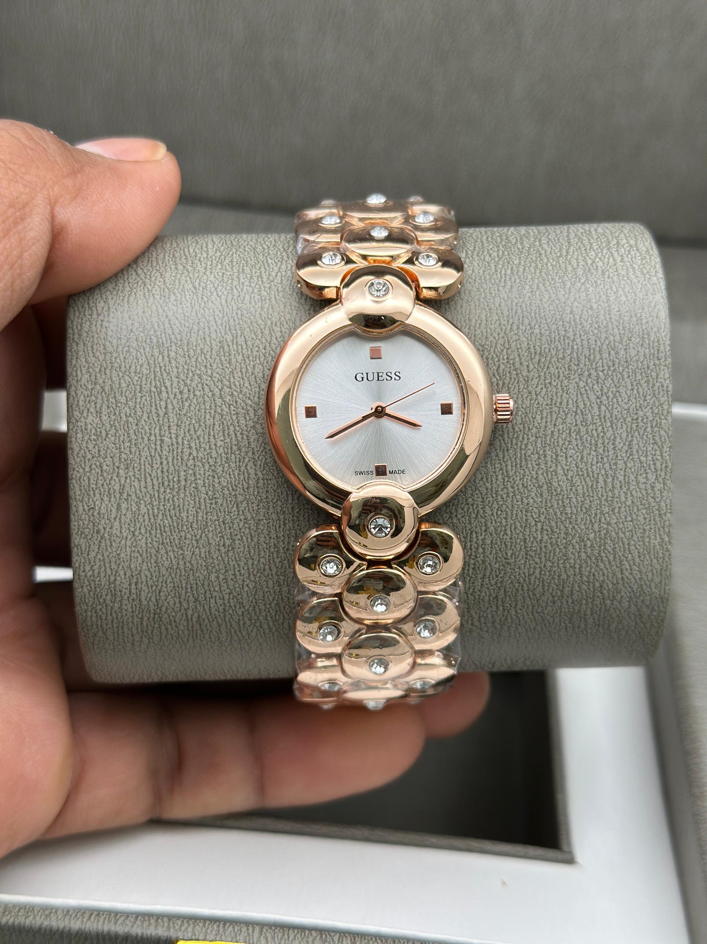 GUESS WATCH