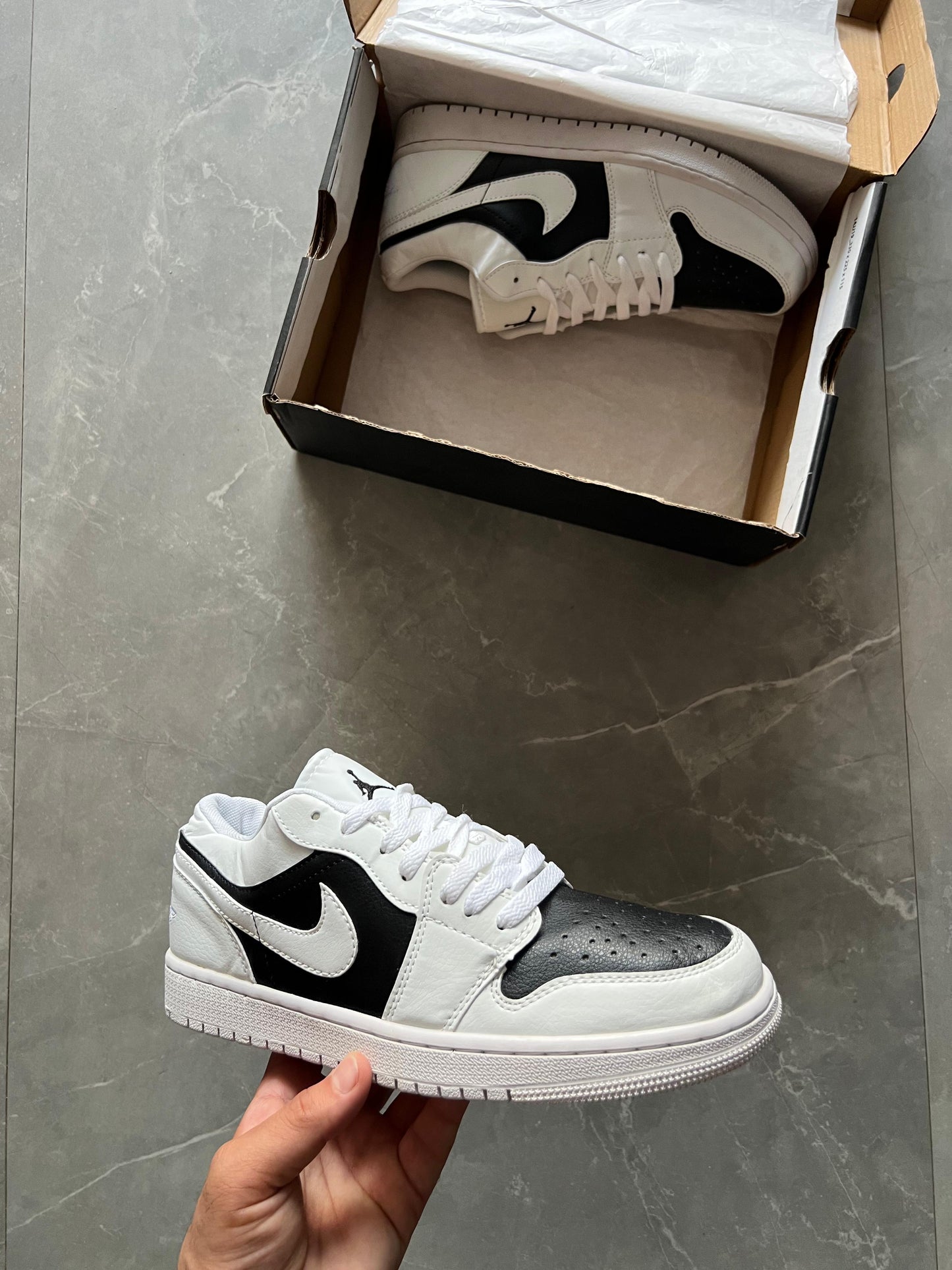 NIKE AIR JORDAN CUT LOW