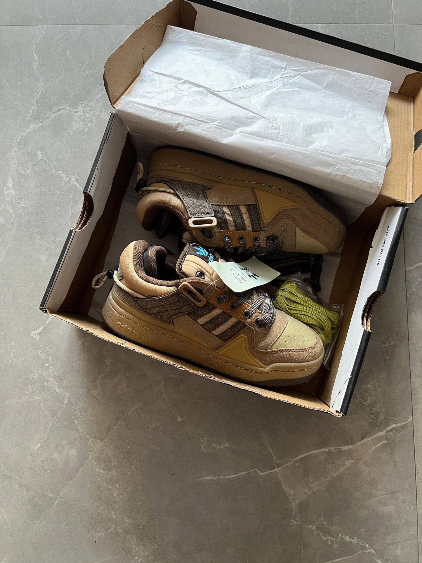 ADIDAS BAD BUNNY