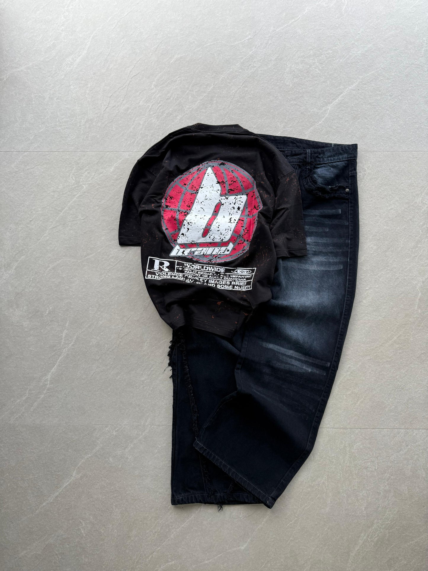 T-SHIRT & PANT COMBO