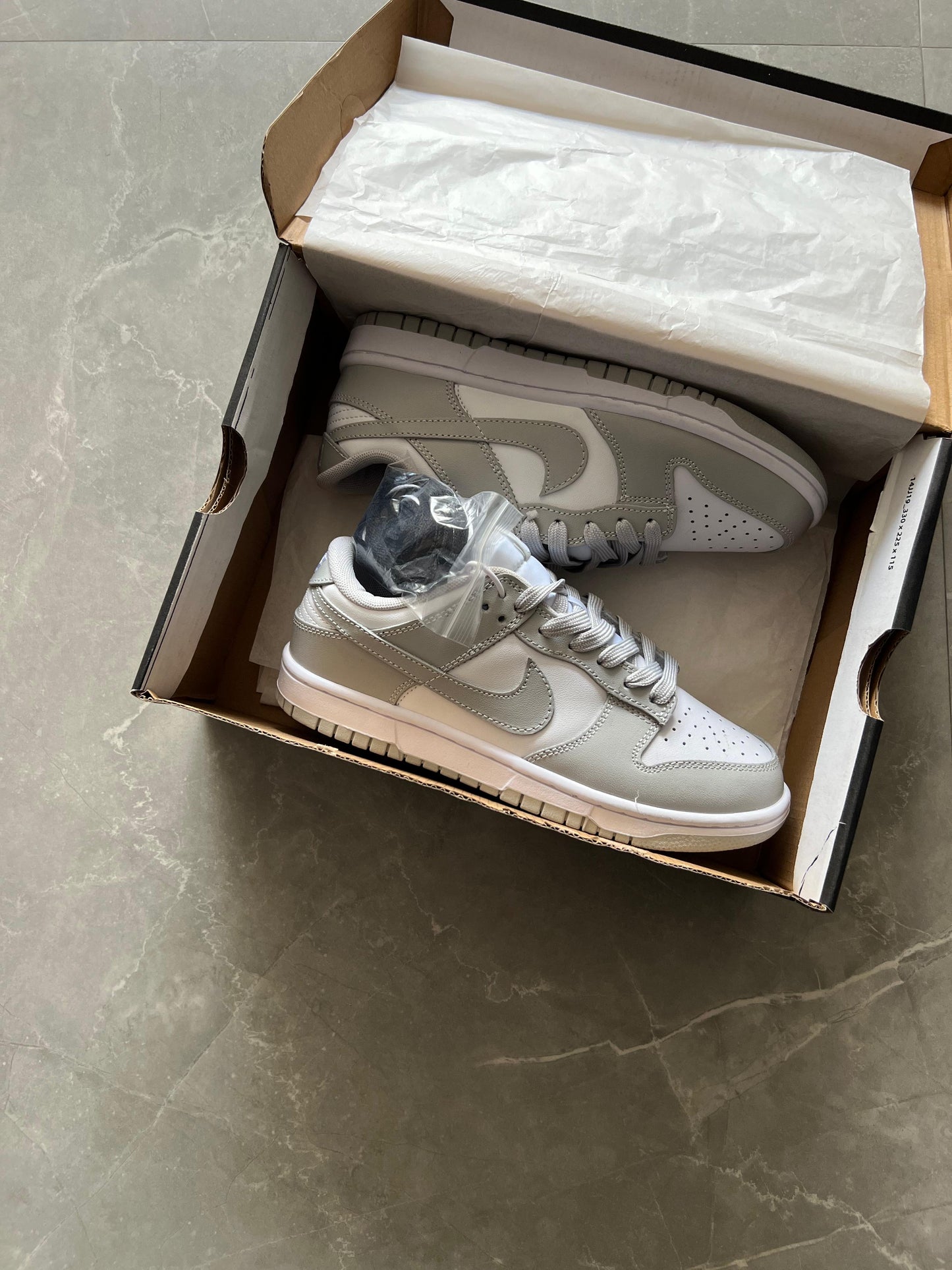 NIKE SB DUNK