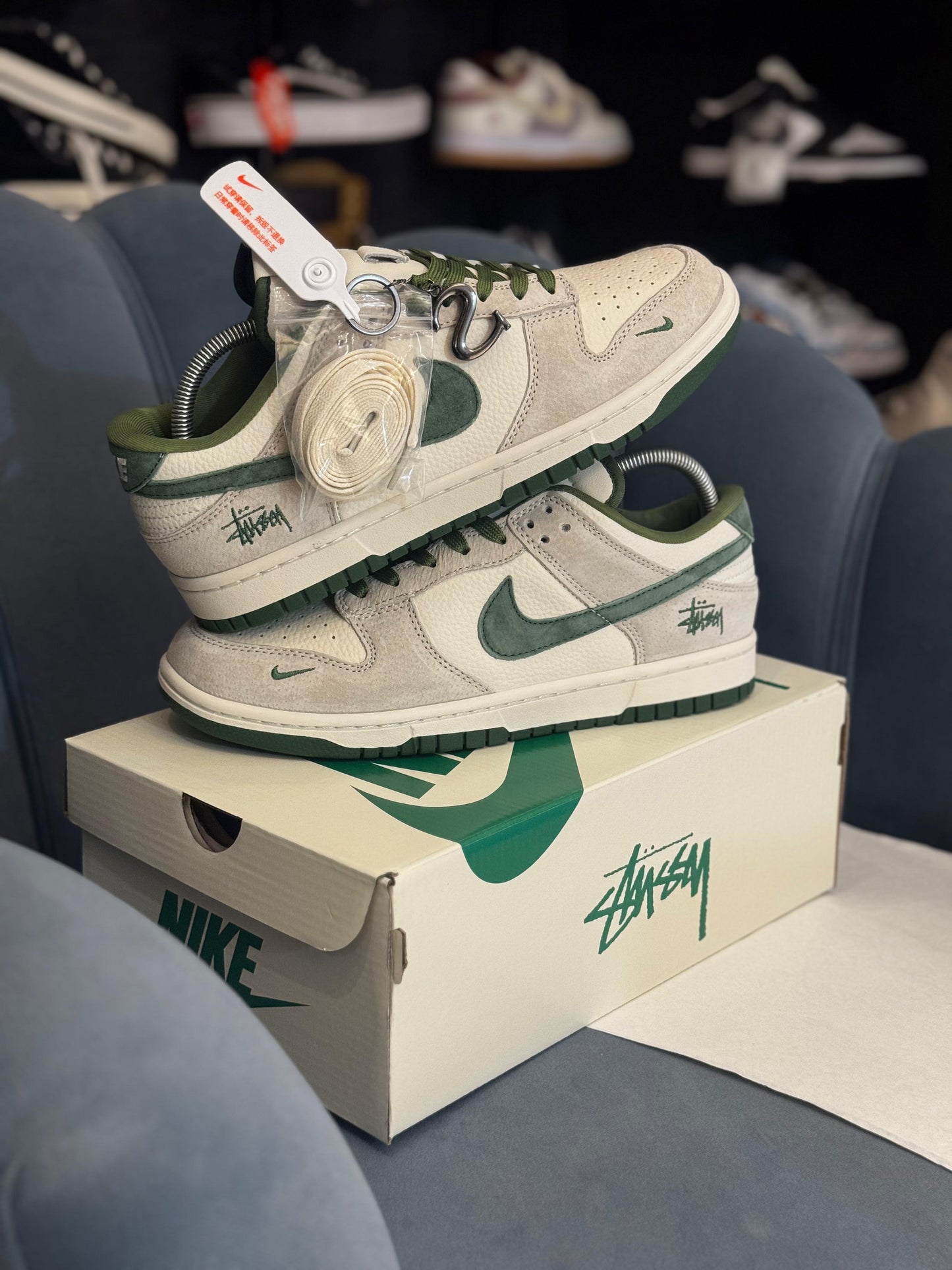 NIKE SB DUNK STUSSY LOW