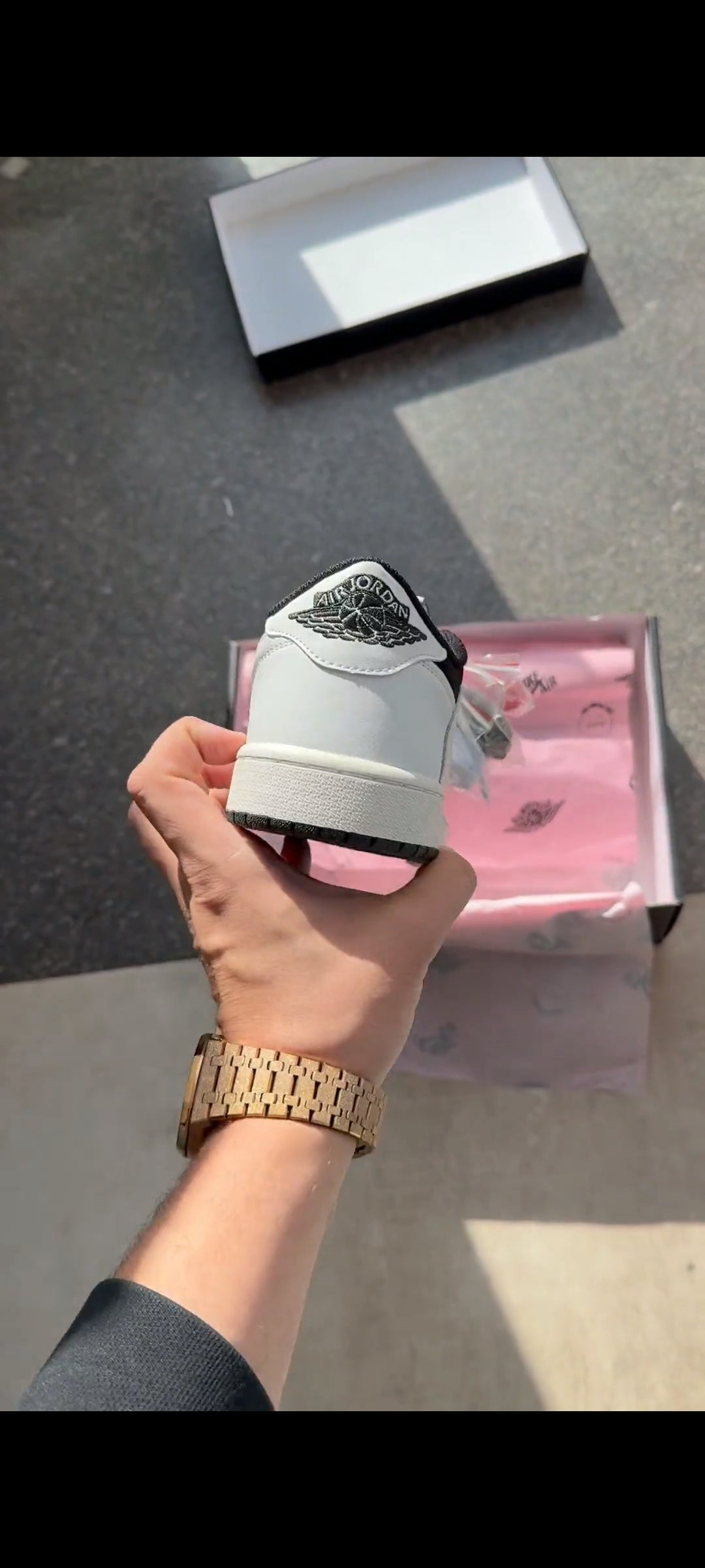 NIKE AIR JORDAN 1 LOW X TRAVIS SCOTT PANDA U.A