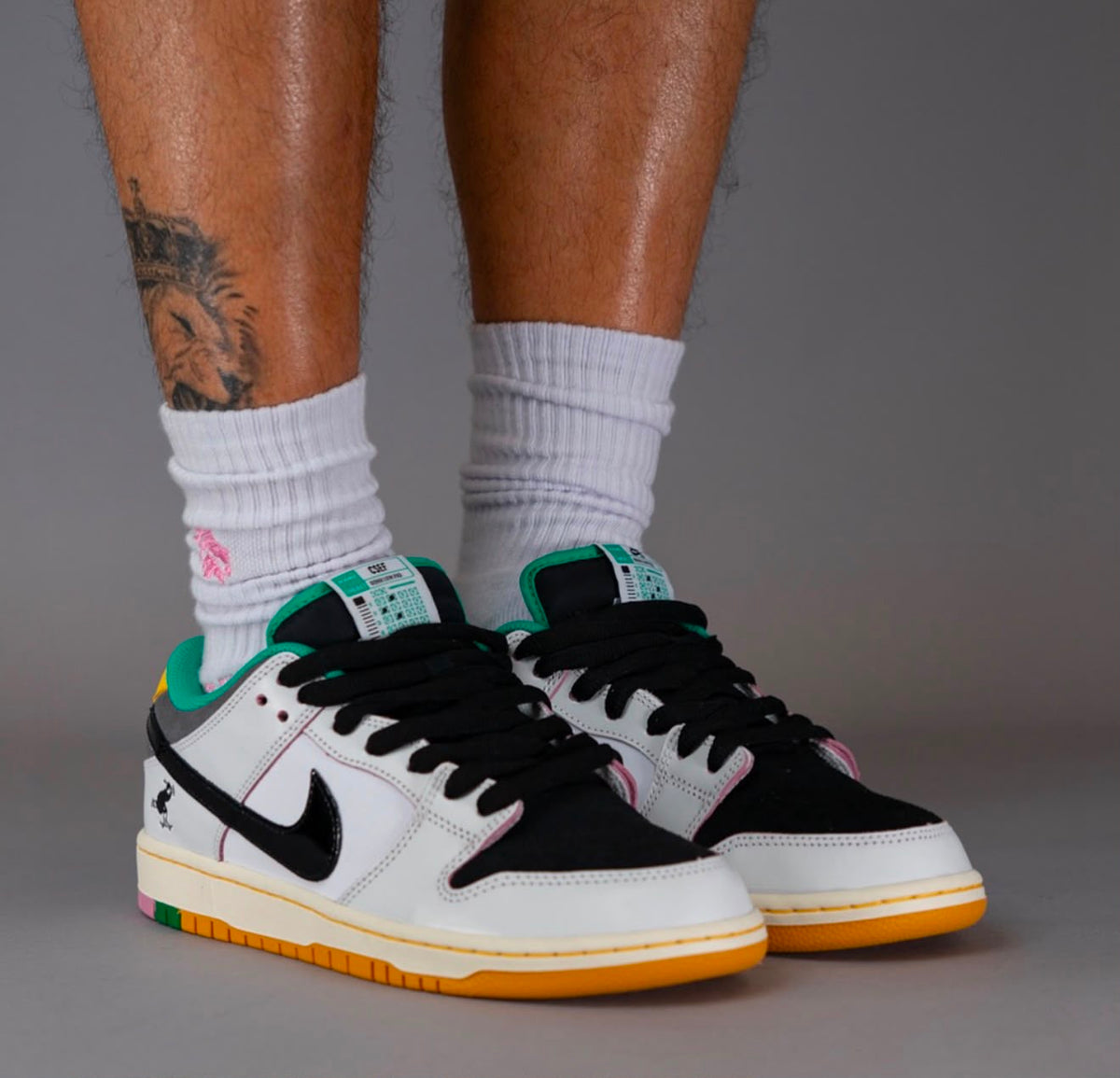 NIKE SB DUNK LOW PRO X CSEF WHITE AND BLACK