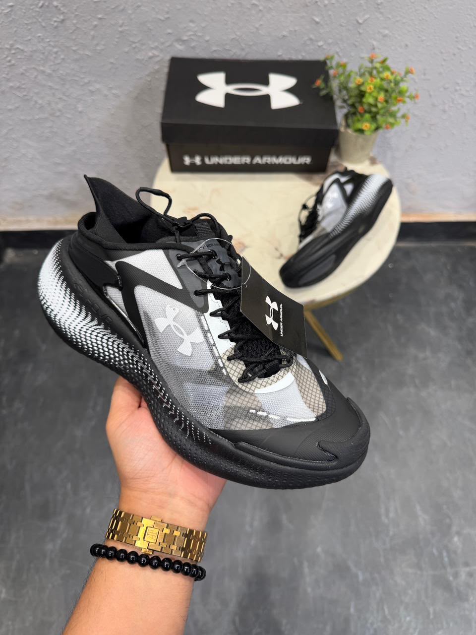 UNDER ARMOUR ECHO SLIPSPEED 4 COLORS