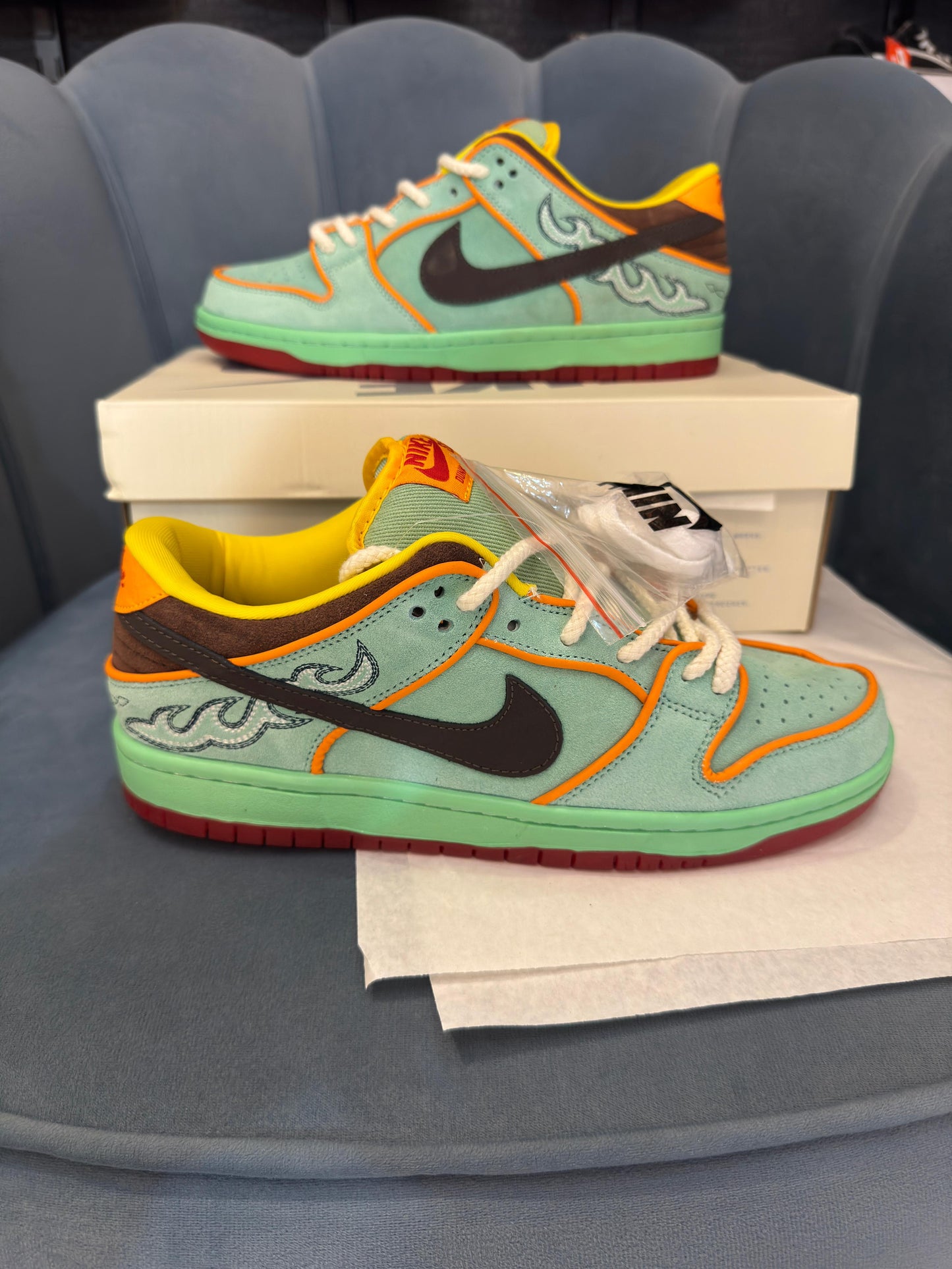 NIKE SB DUNK RODEO TOURMALINE U.A