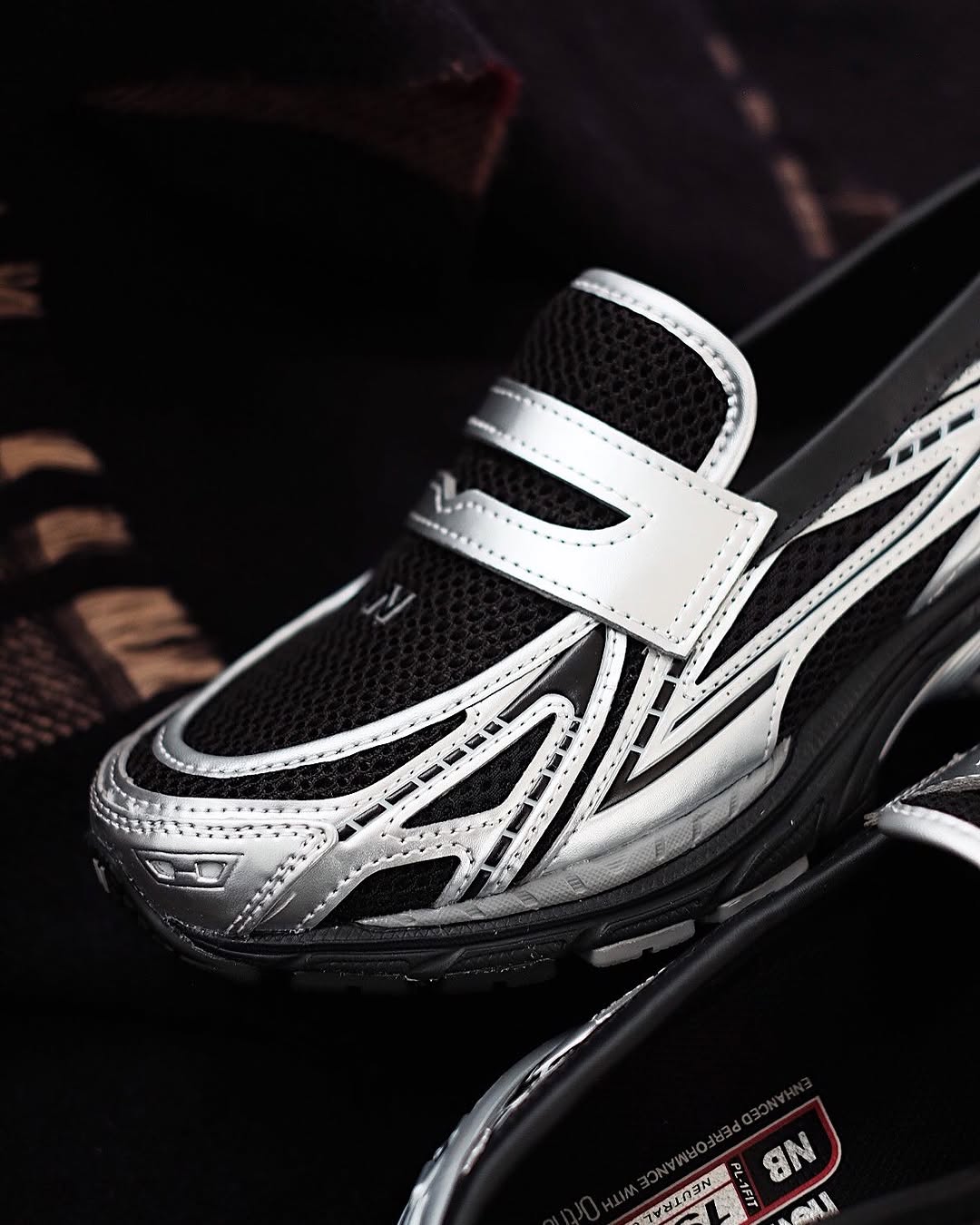 NEW BALANCE 1906L SILVER METALLIC