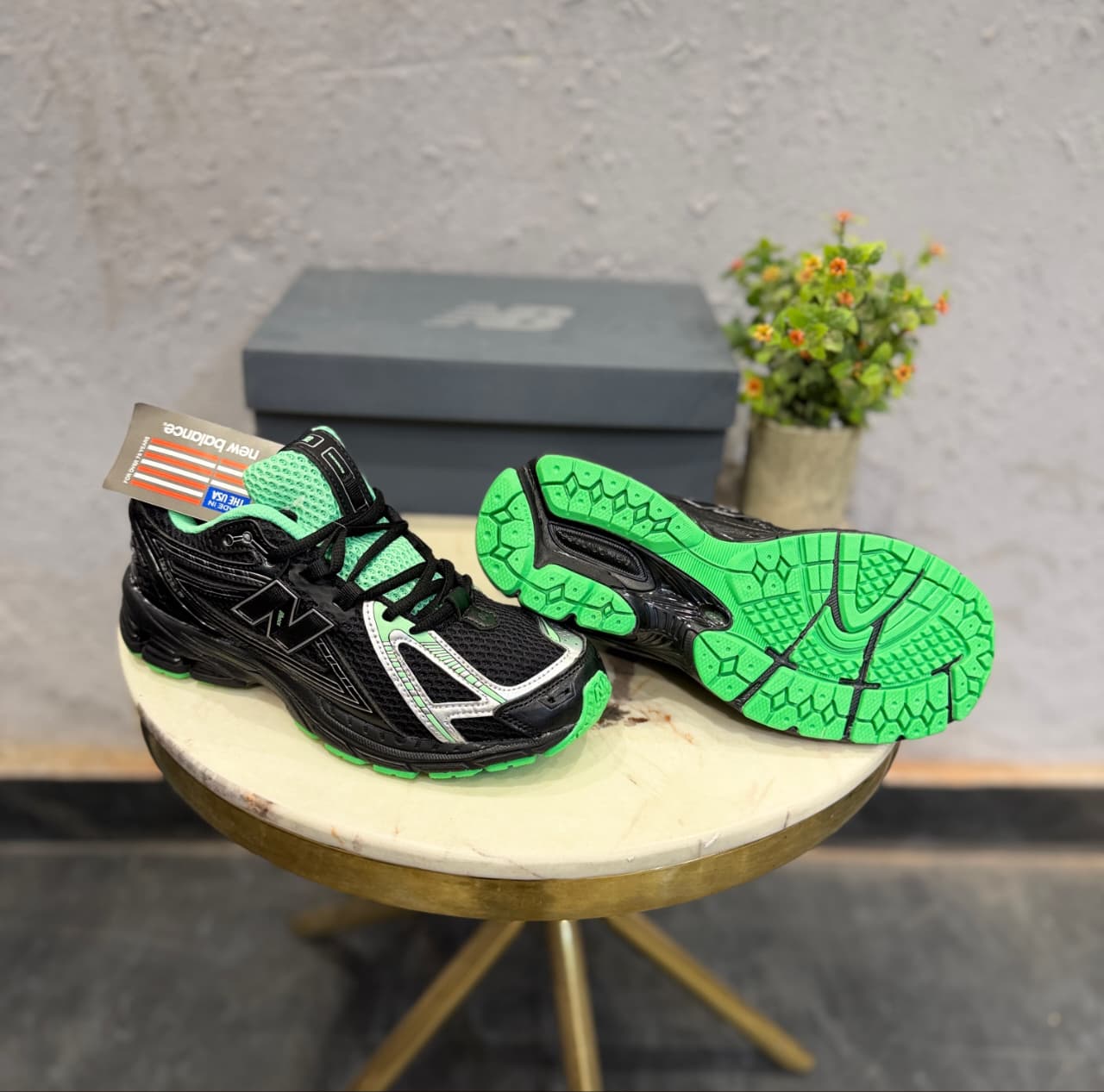 NEW BALANCE 1906 METALLIC GREEN