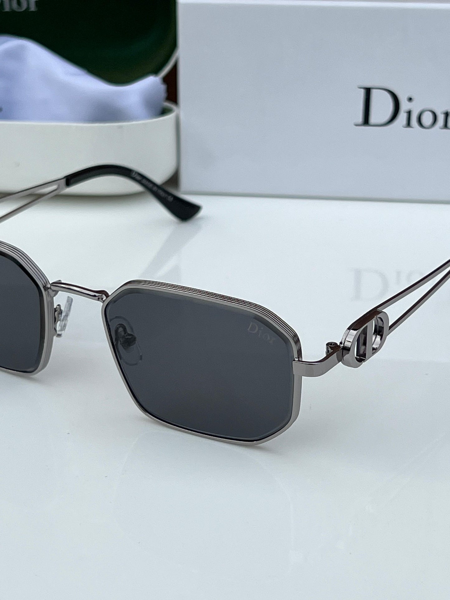 DIOR SUNGLASS
